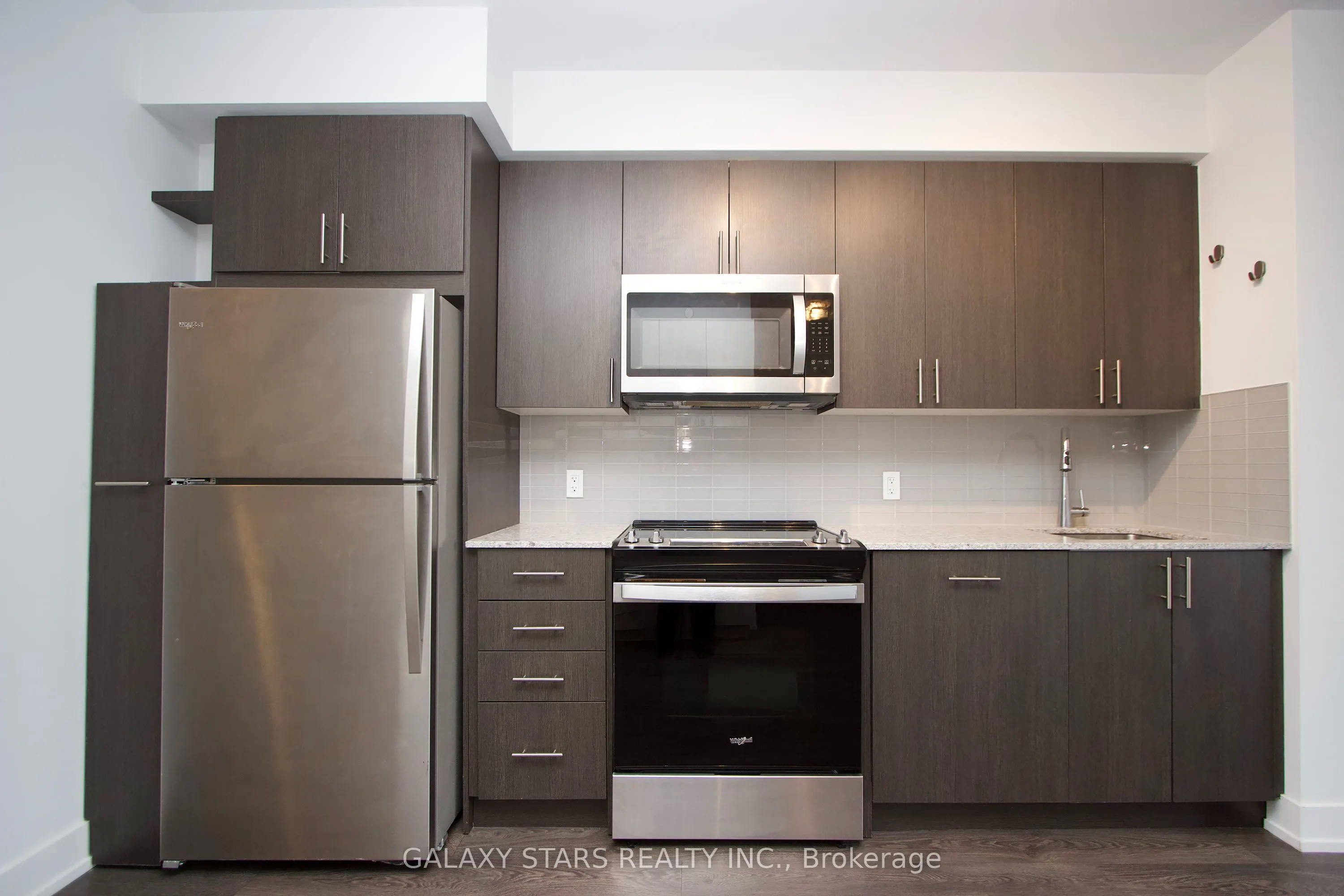 2550 Simcoe Street N #318