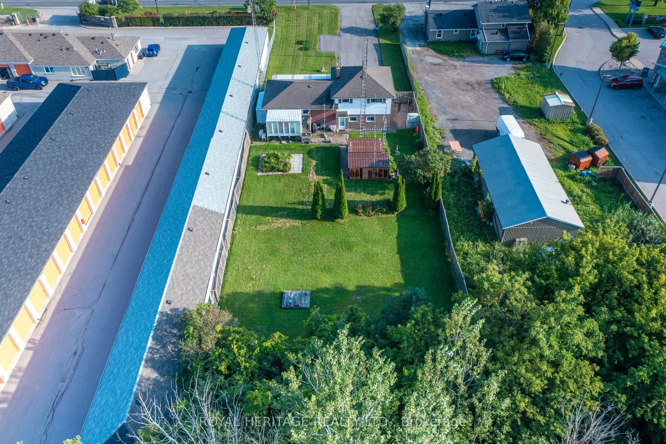 1000 Taunton Road E