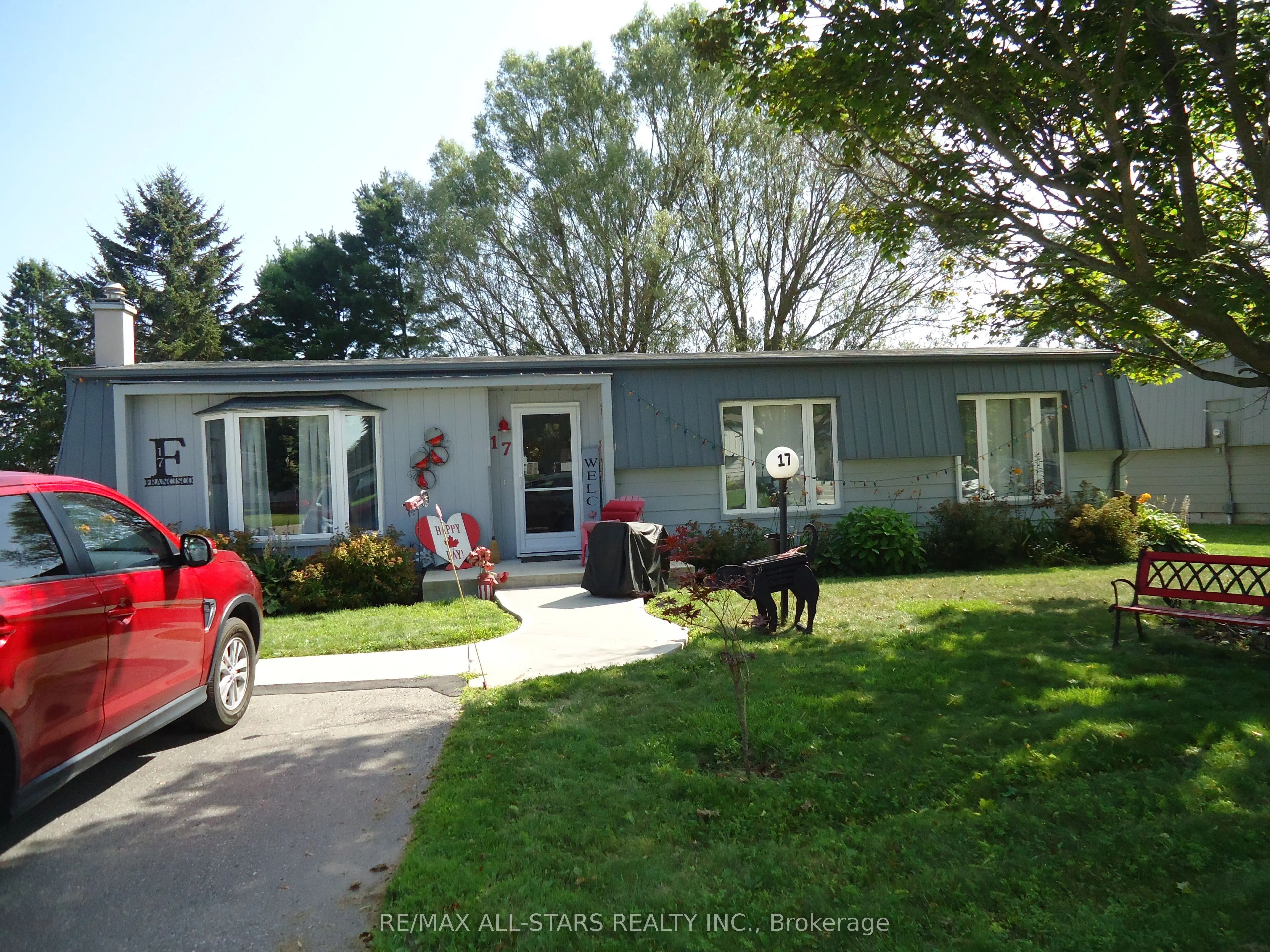 17 Pineridge Court