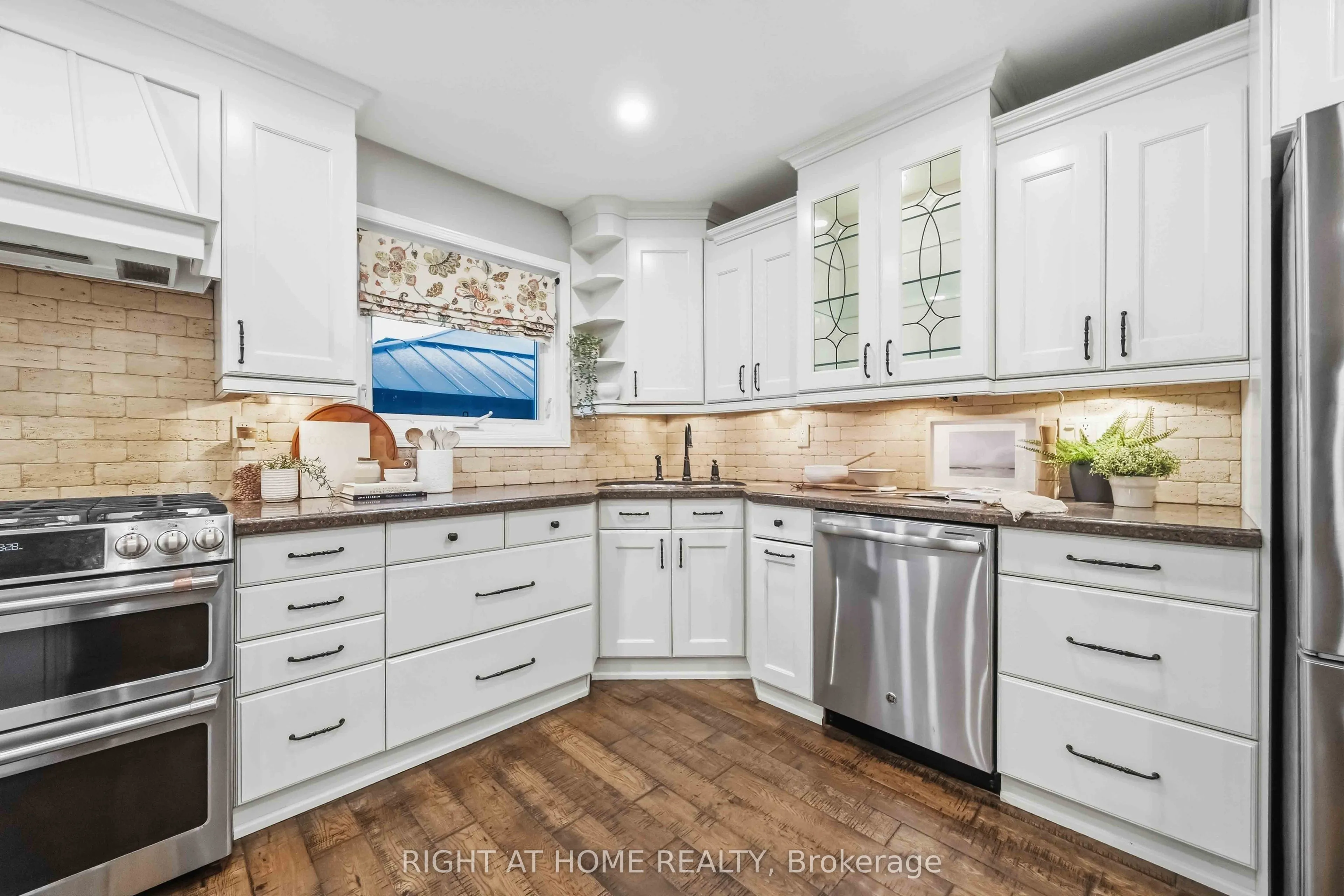 57 Morning Glory Crescent
