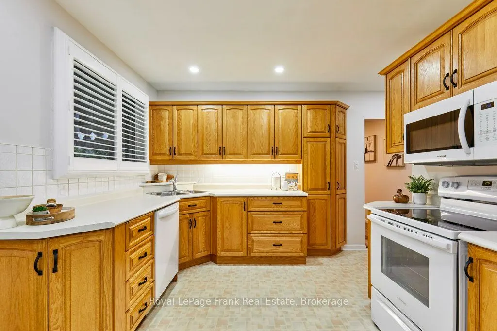 15111 Simcoe Street
