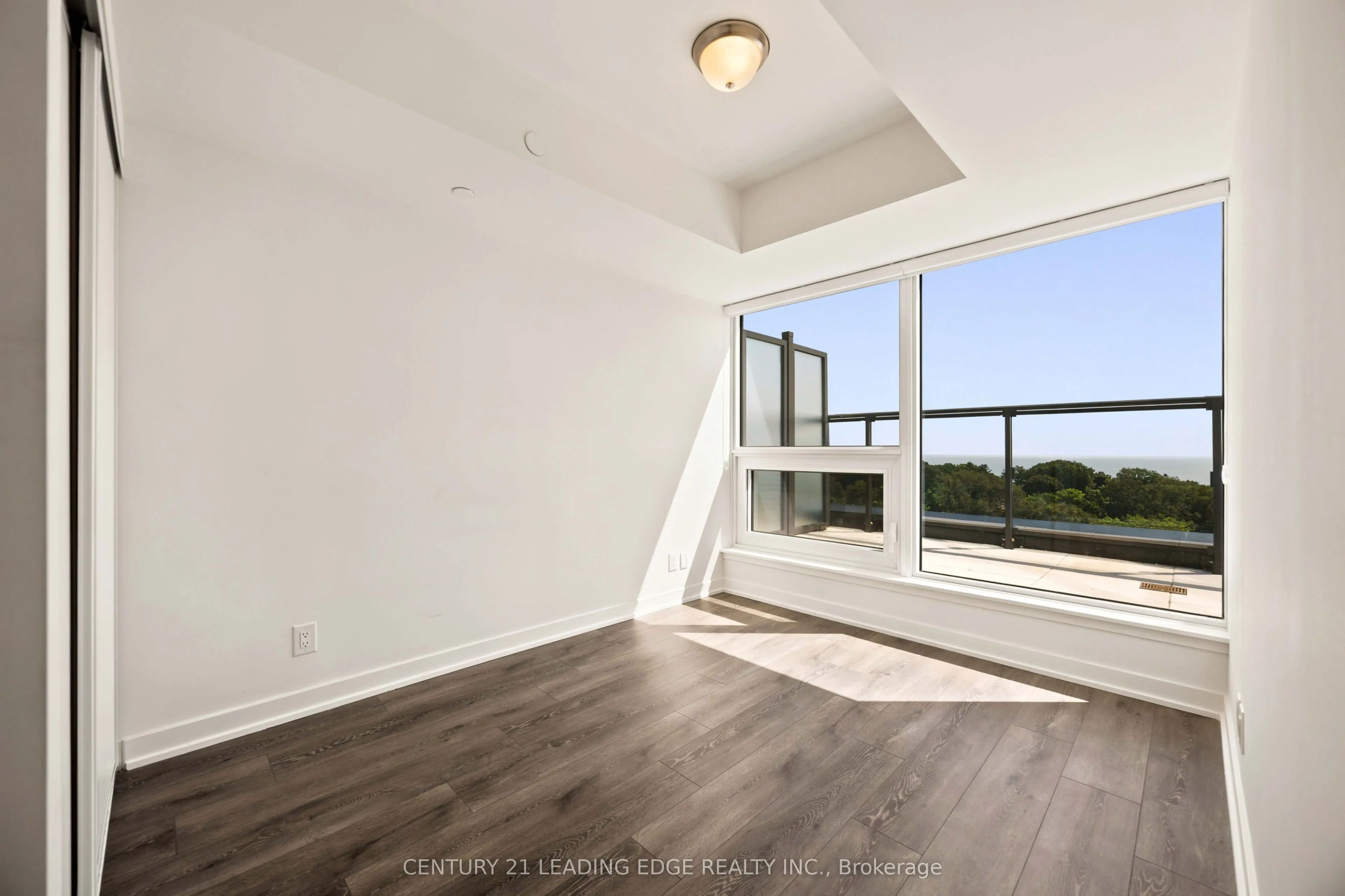 2 Manderley Drive #812