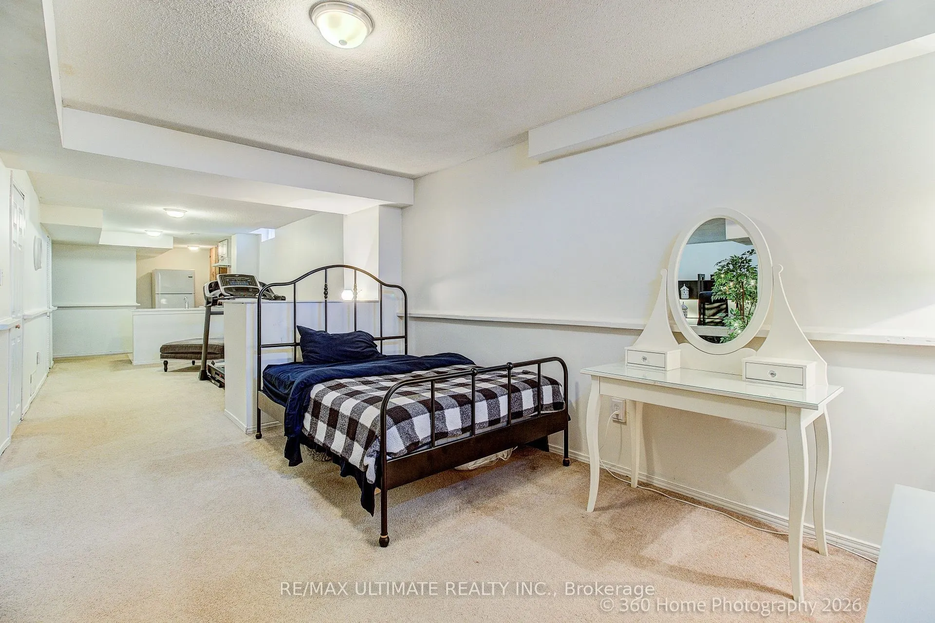 53 Wilshire Drive