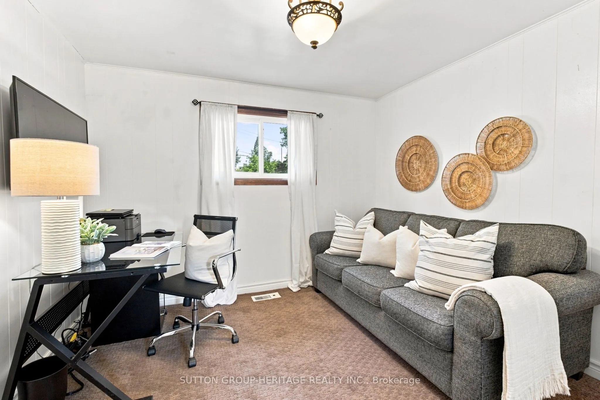 843 Carnation Court