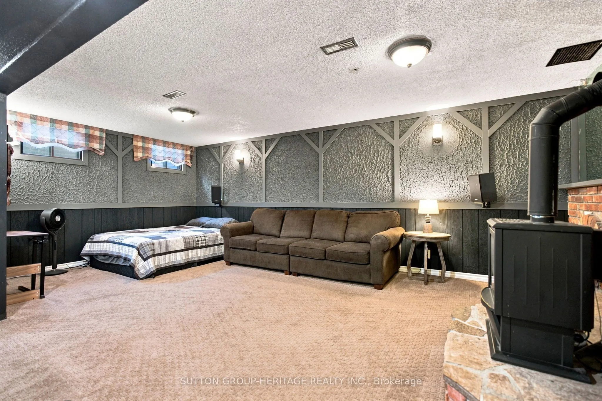 843 Carnation Court