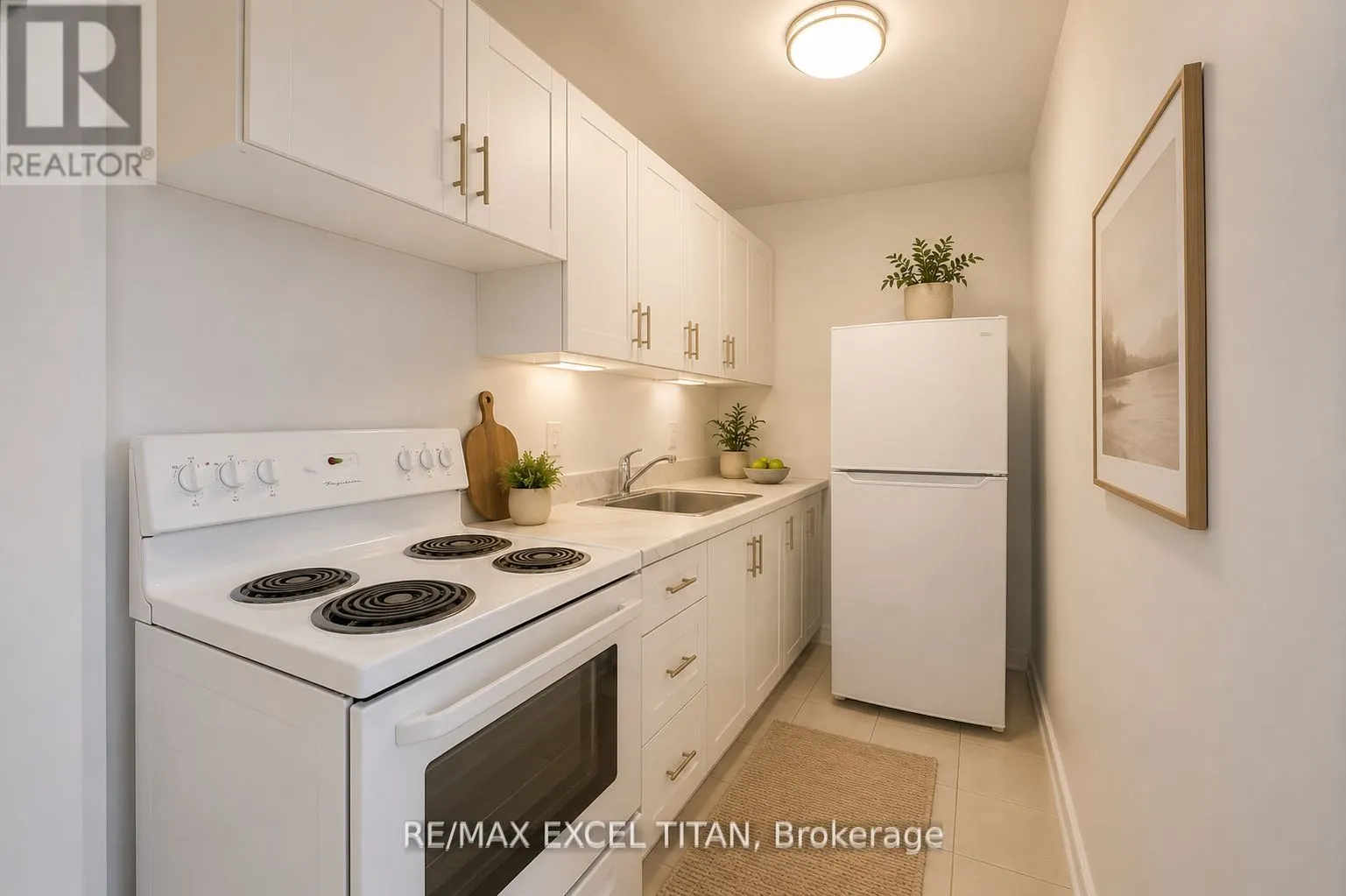 165 Cosburn Avenue #211