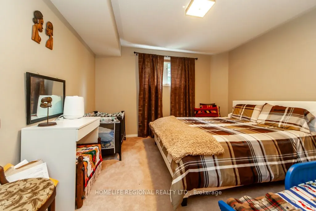 20 Rosemarie Crescent
