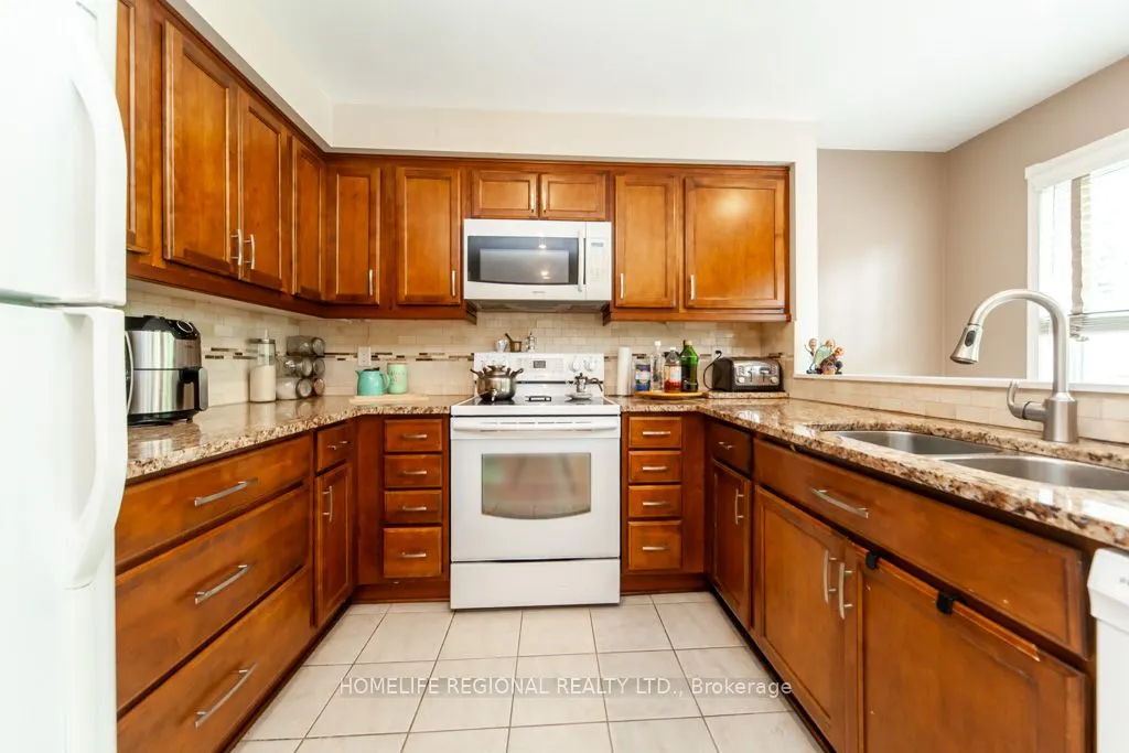 20 Rosemarie Crescent