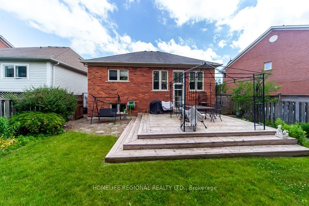 20 Rosemarie Crescent