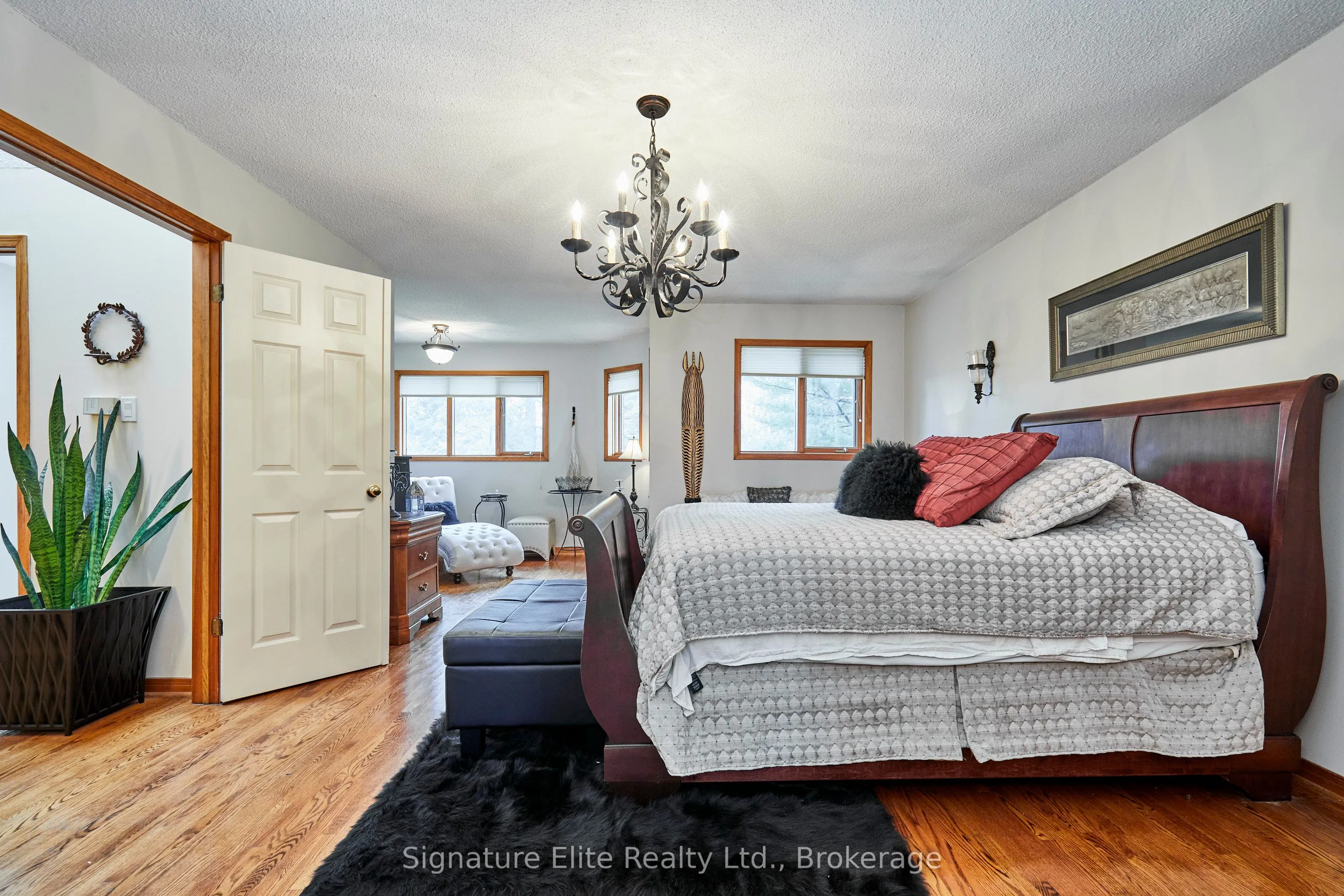 4 Camor Court