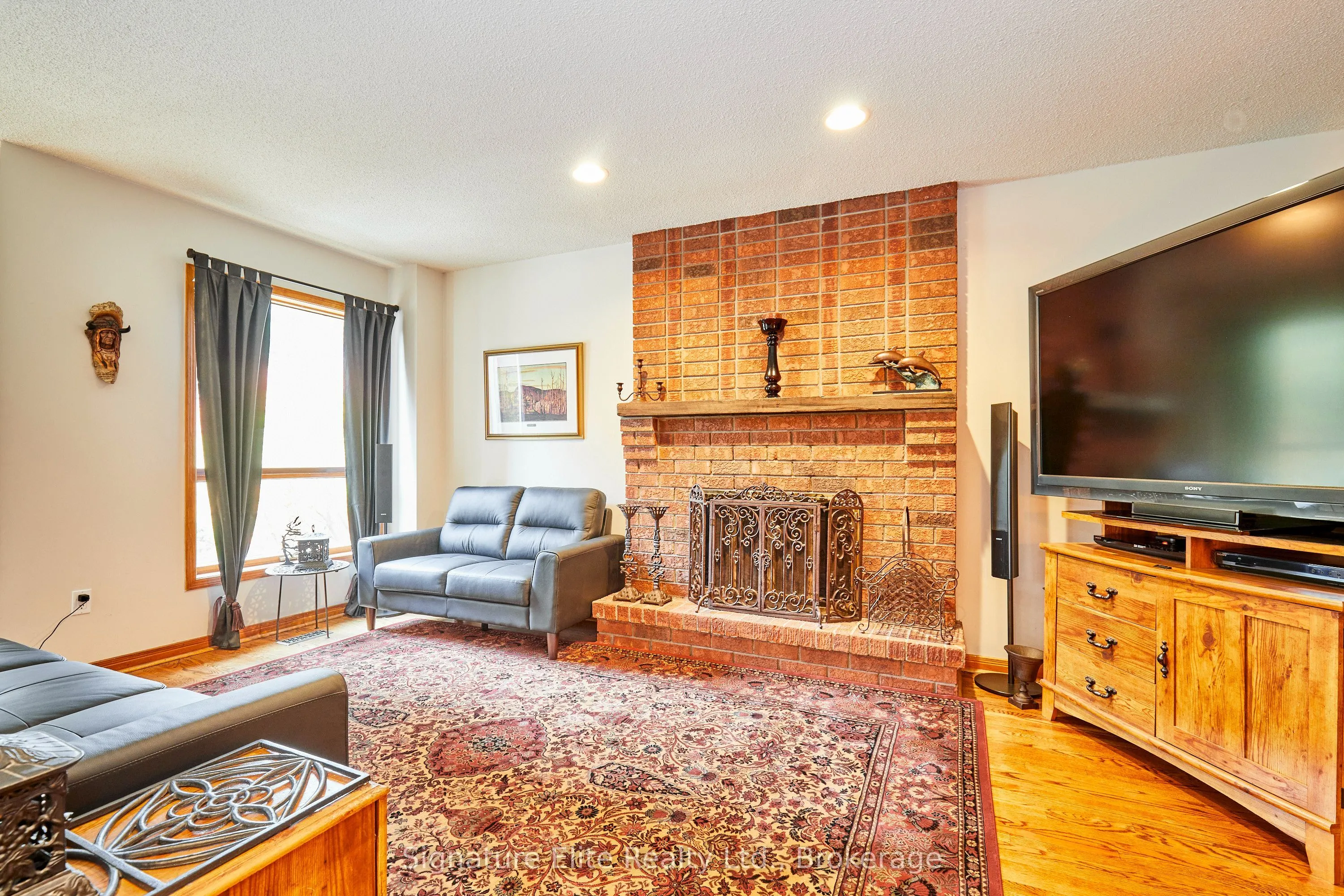 4 Camor Court
