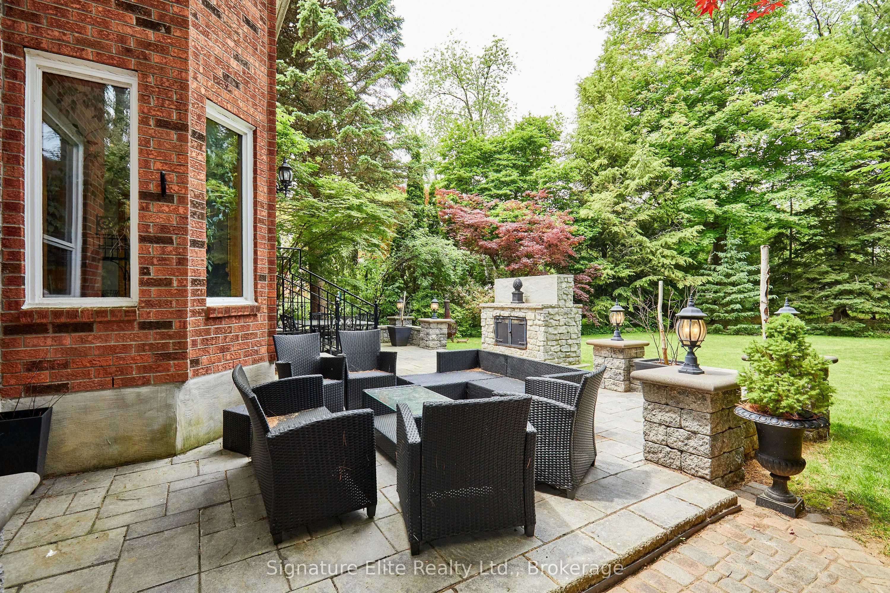 4 Camor Court