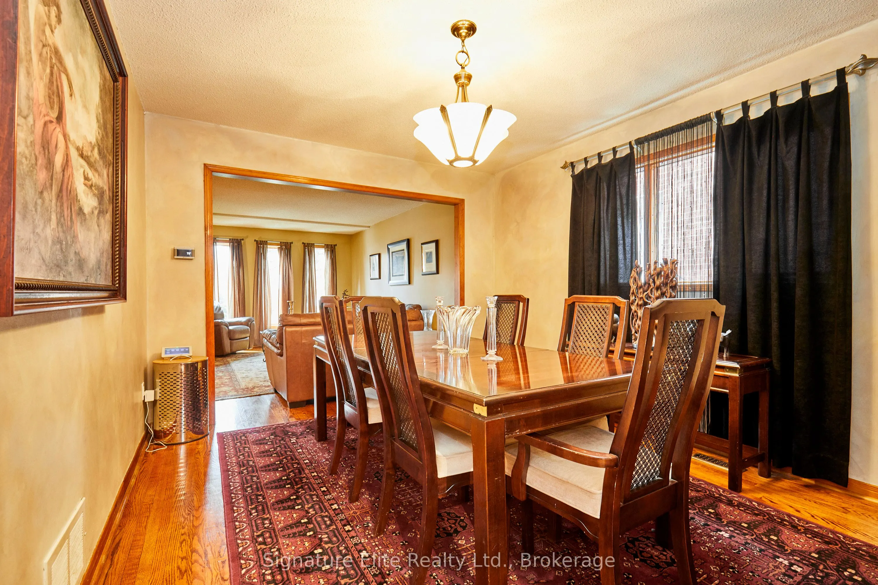 4 Camor Court