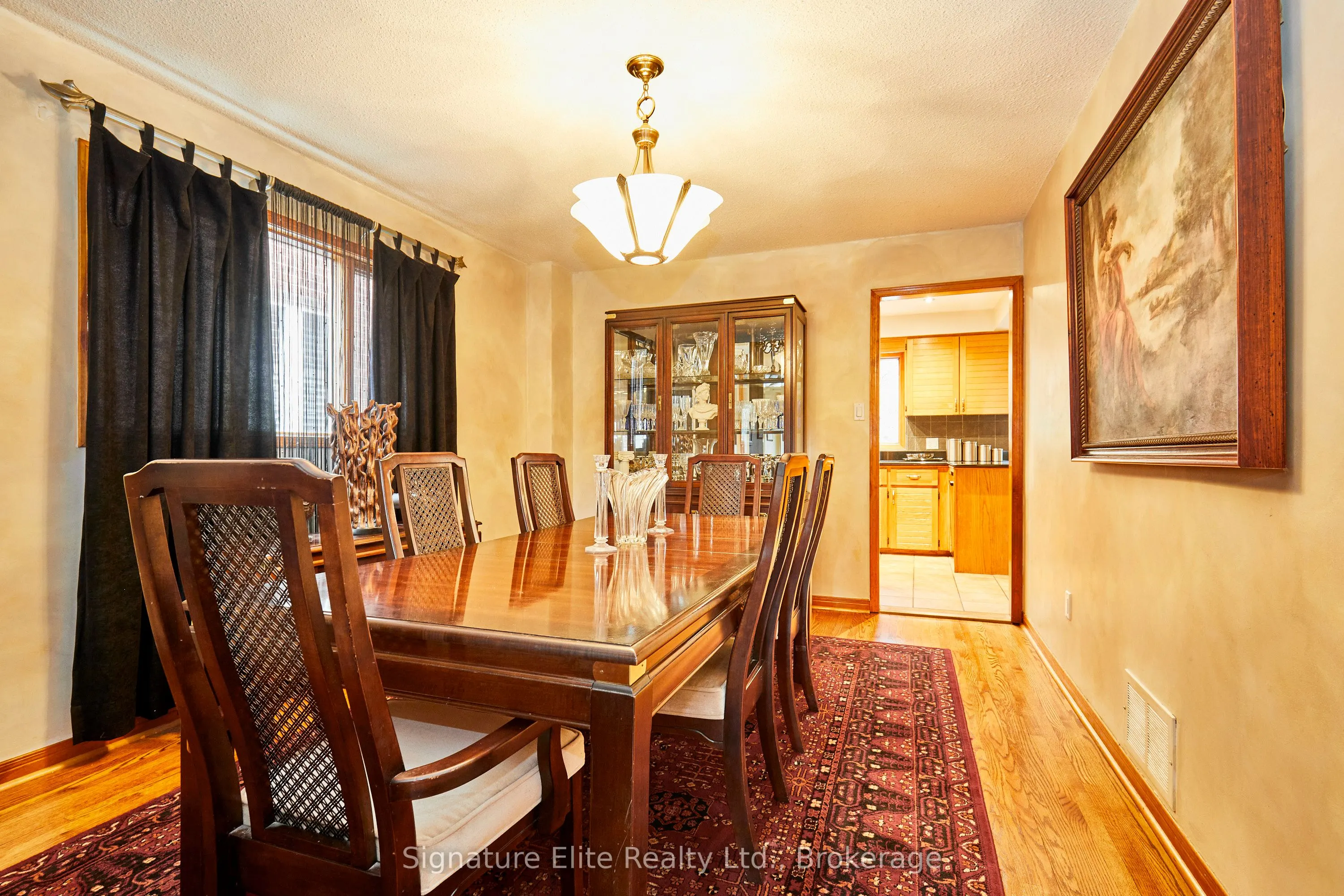 4 Camor Court