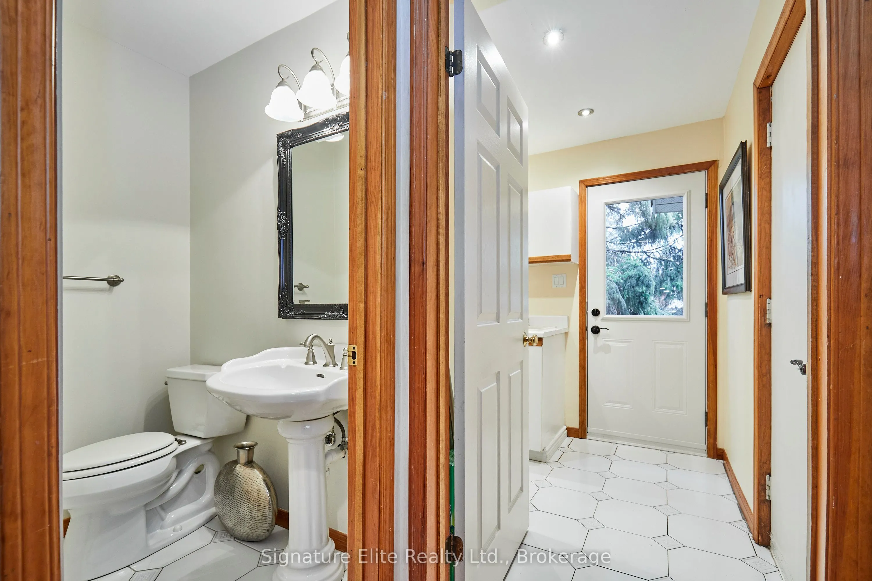 4 Camor Court