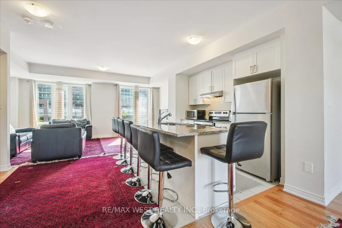 115 Air Dancer Crescent