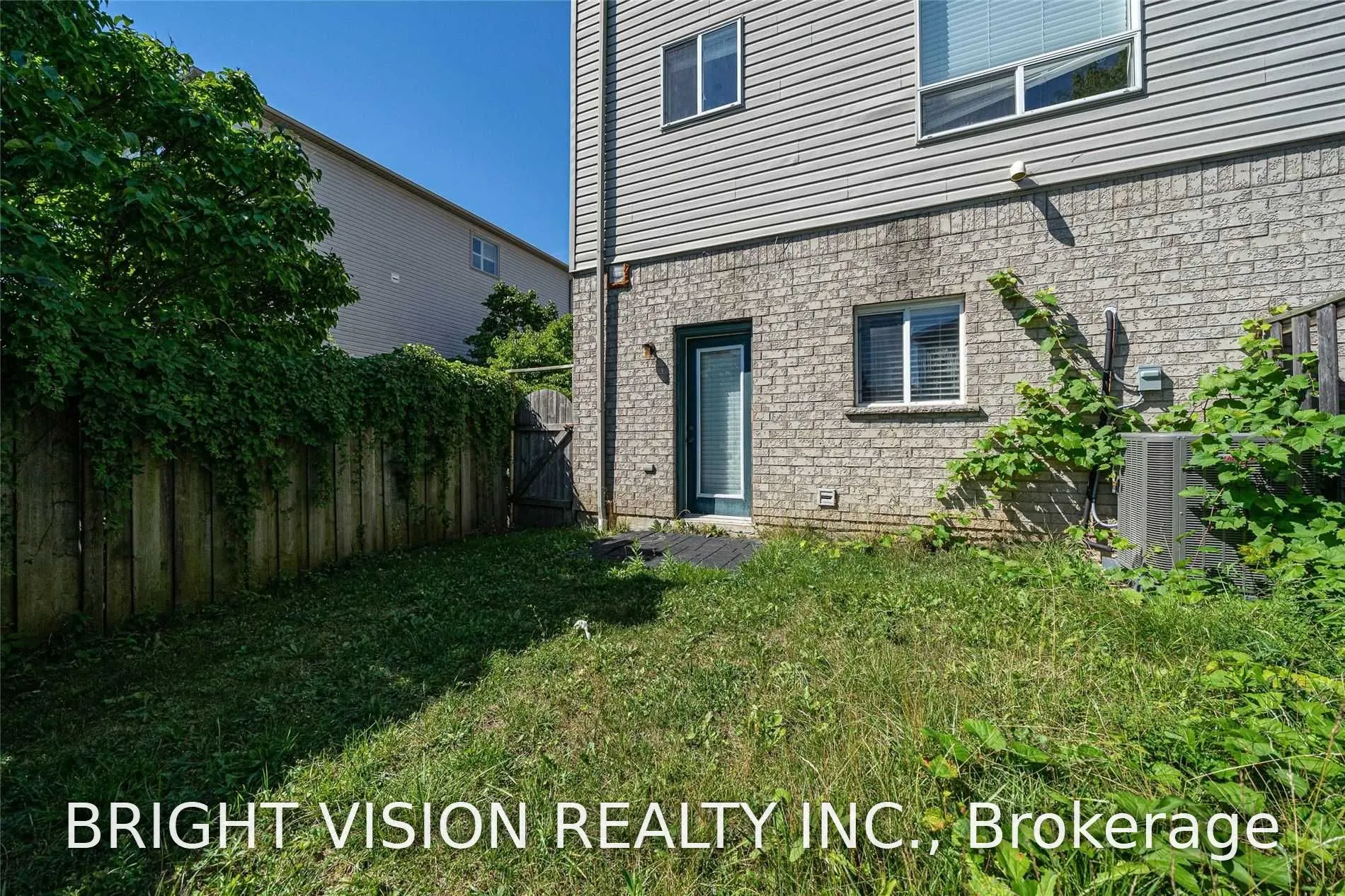 1543 Hummingbird Court