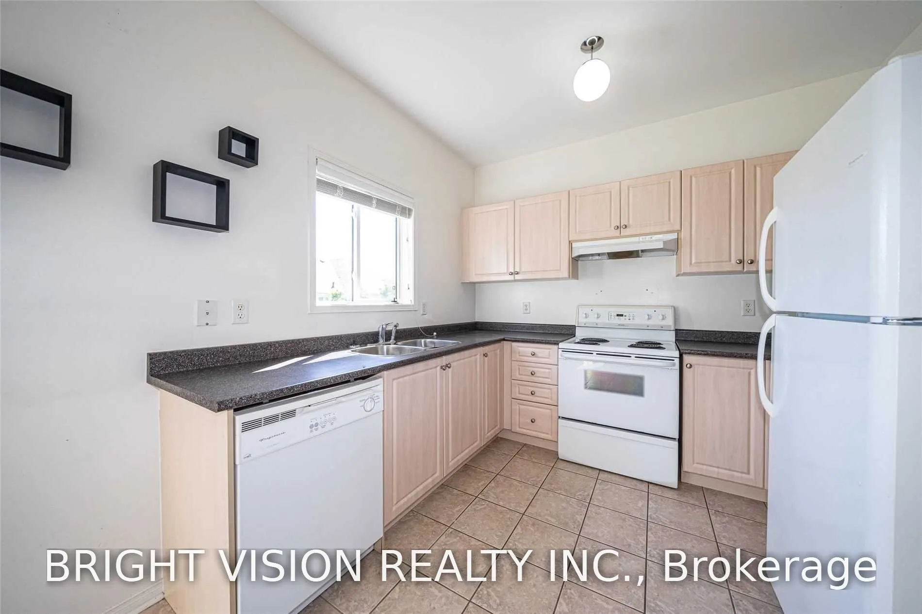 1543 Hummingbird Court