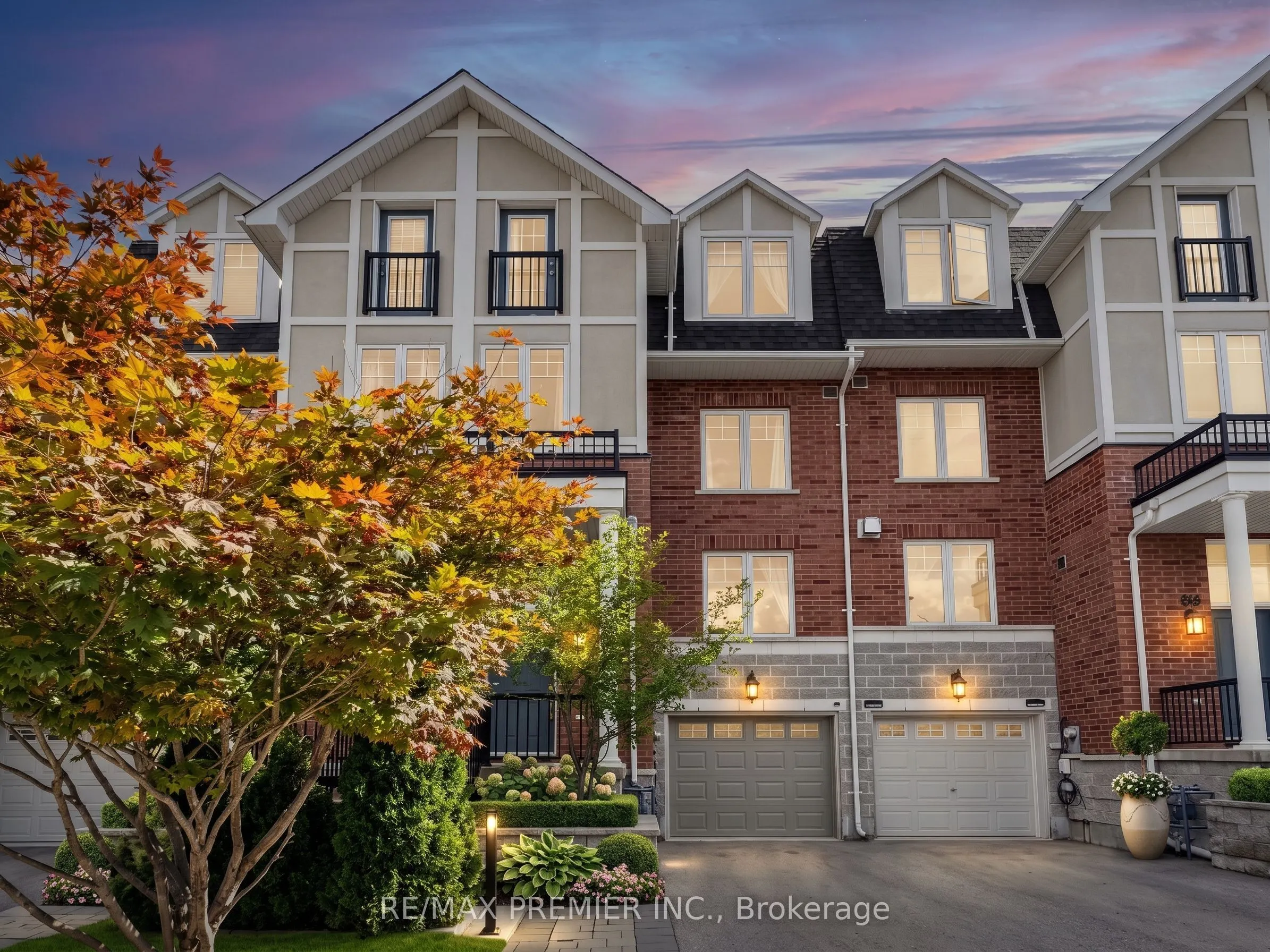95 John Bell Crescent
