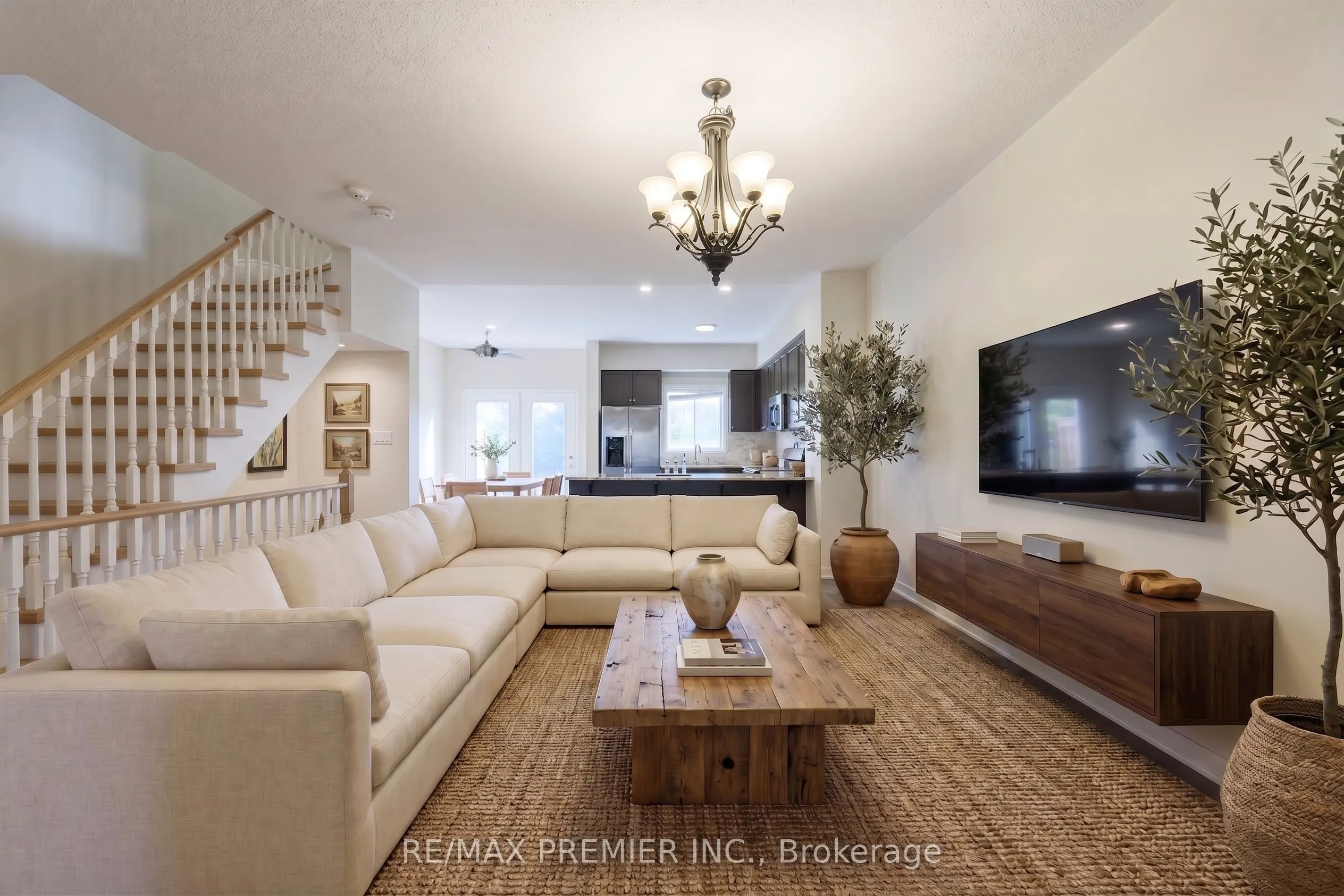 95 John Bell Crescent