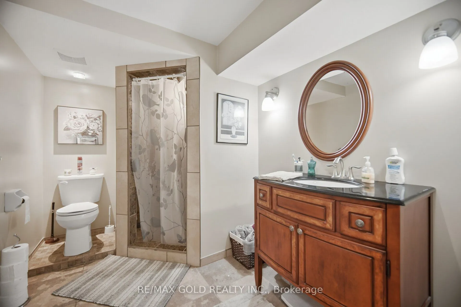 2 Sprucewood Crescent