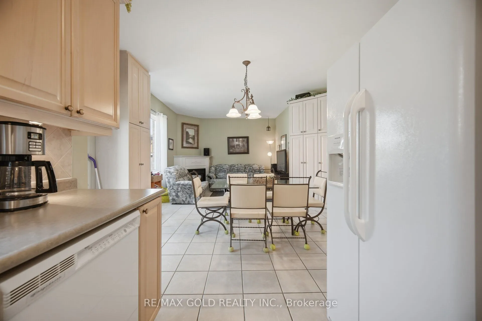 2 Sprucewood Crescent
