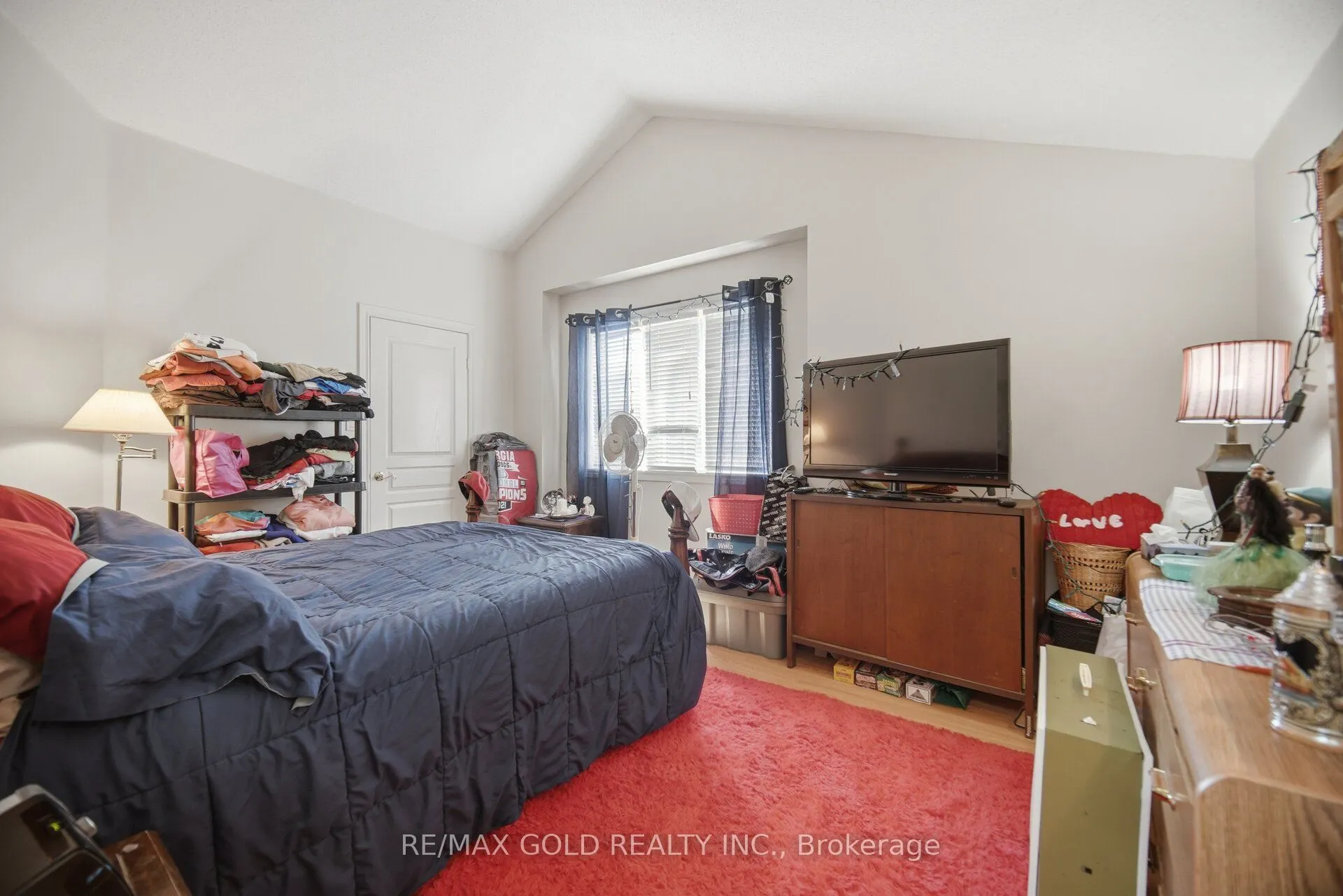 2 Sprucewood Crescent