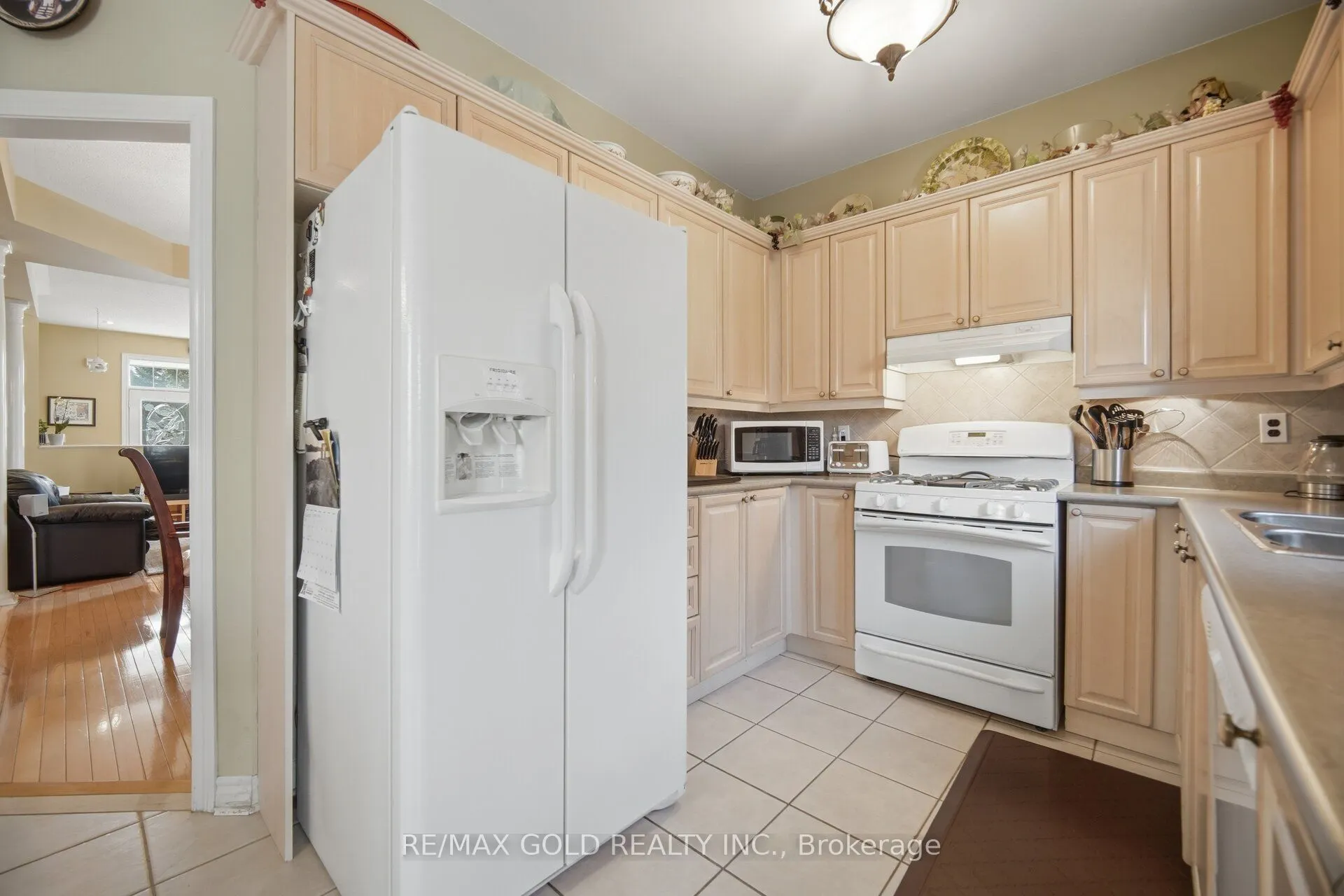 2 Sprucewood Crescent