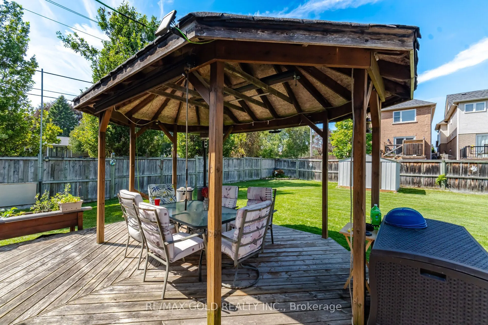 2 Sprucewood Crescent
