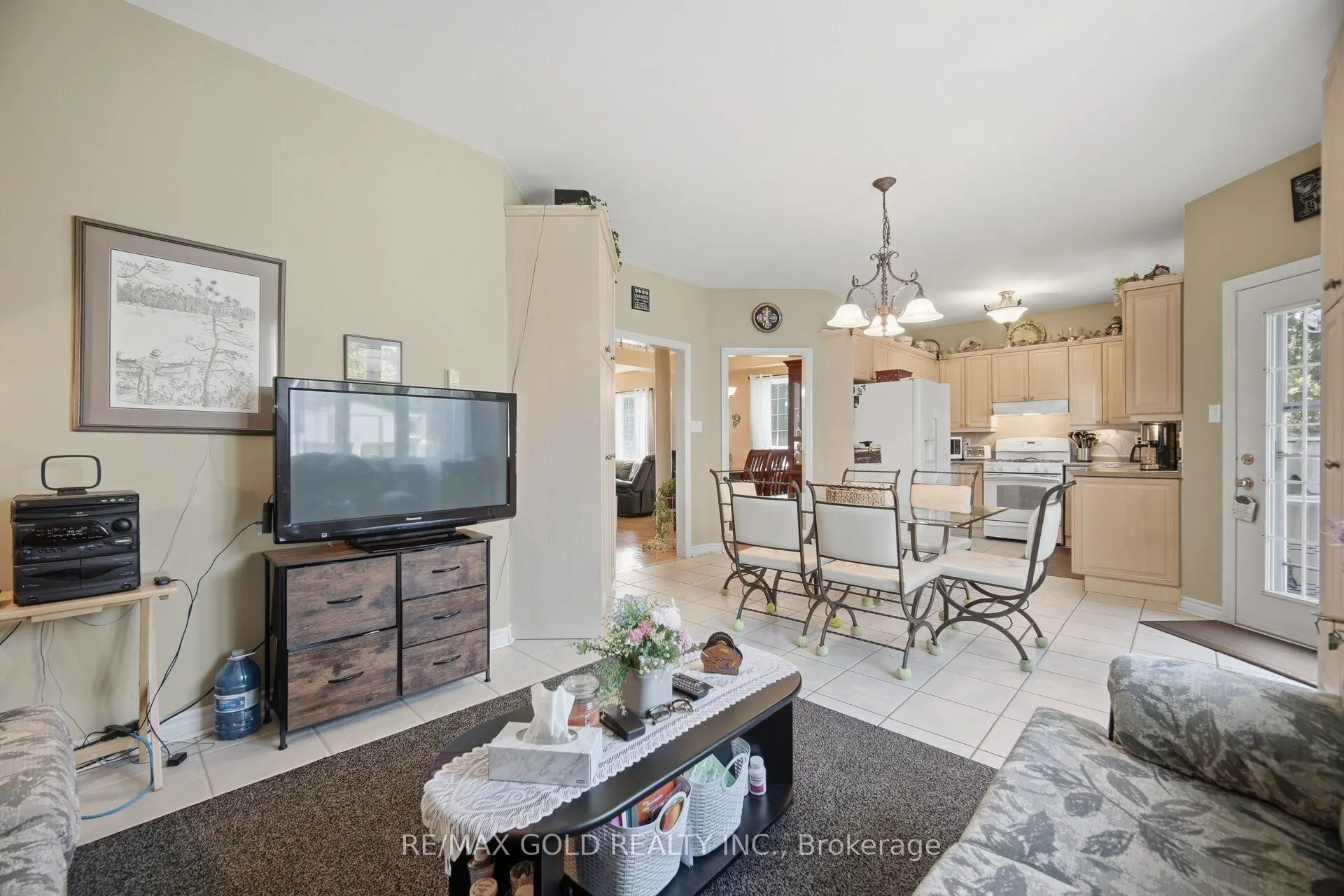 2 Sprucewood Crescent