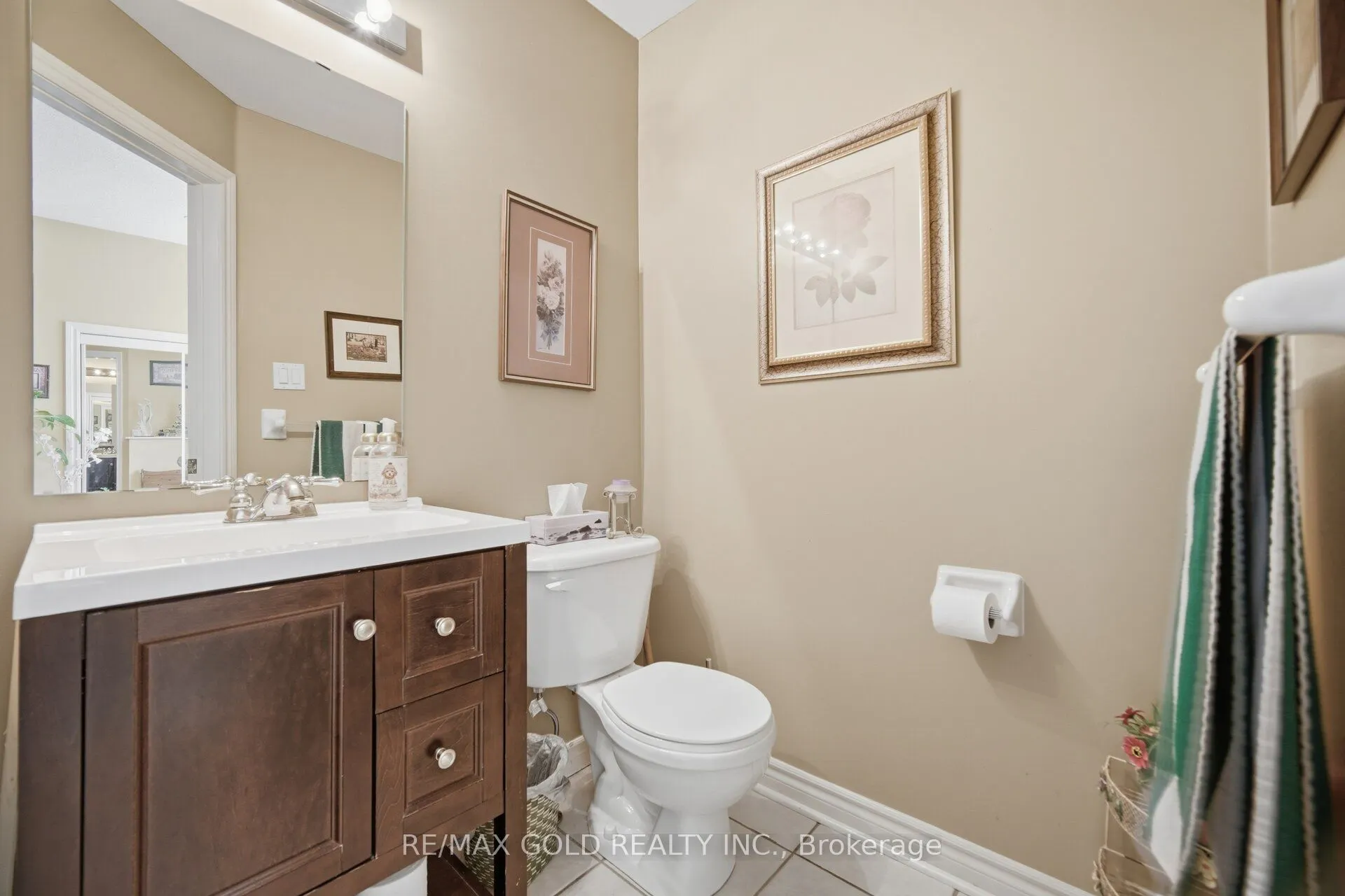 2 Sprucewood Crescent