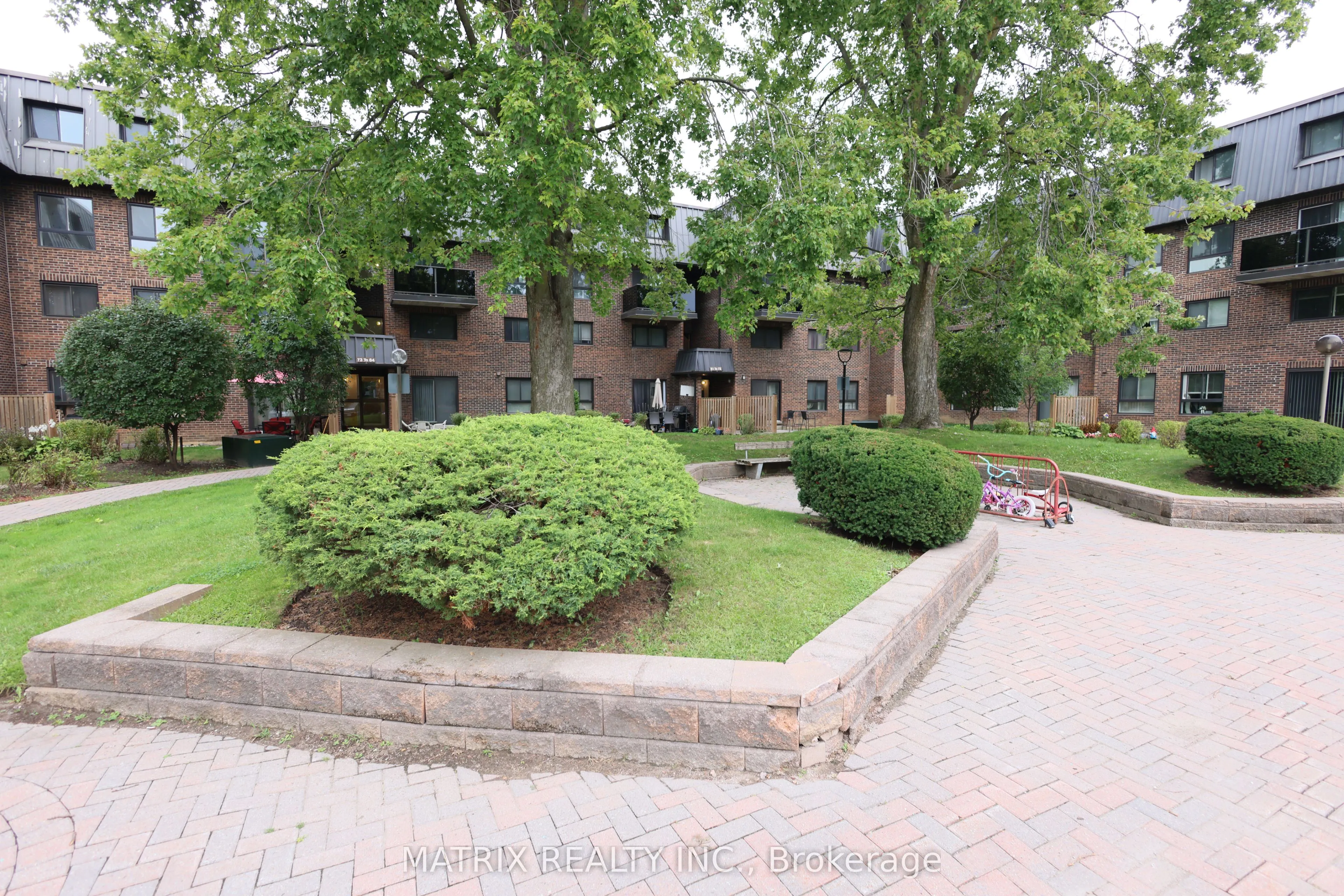 53 Taunton Road E #81