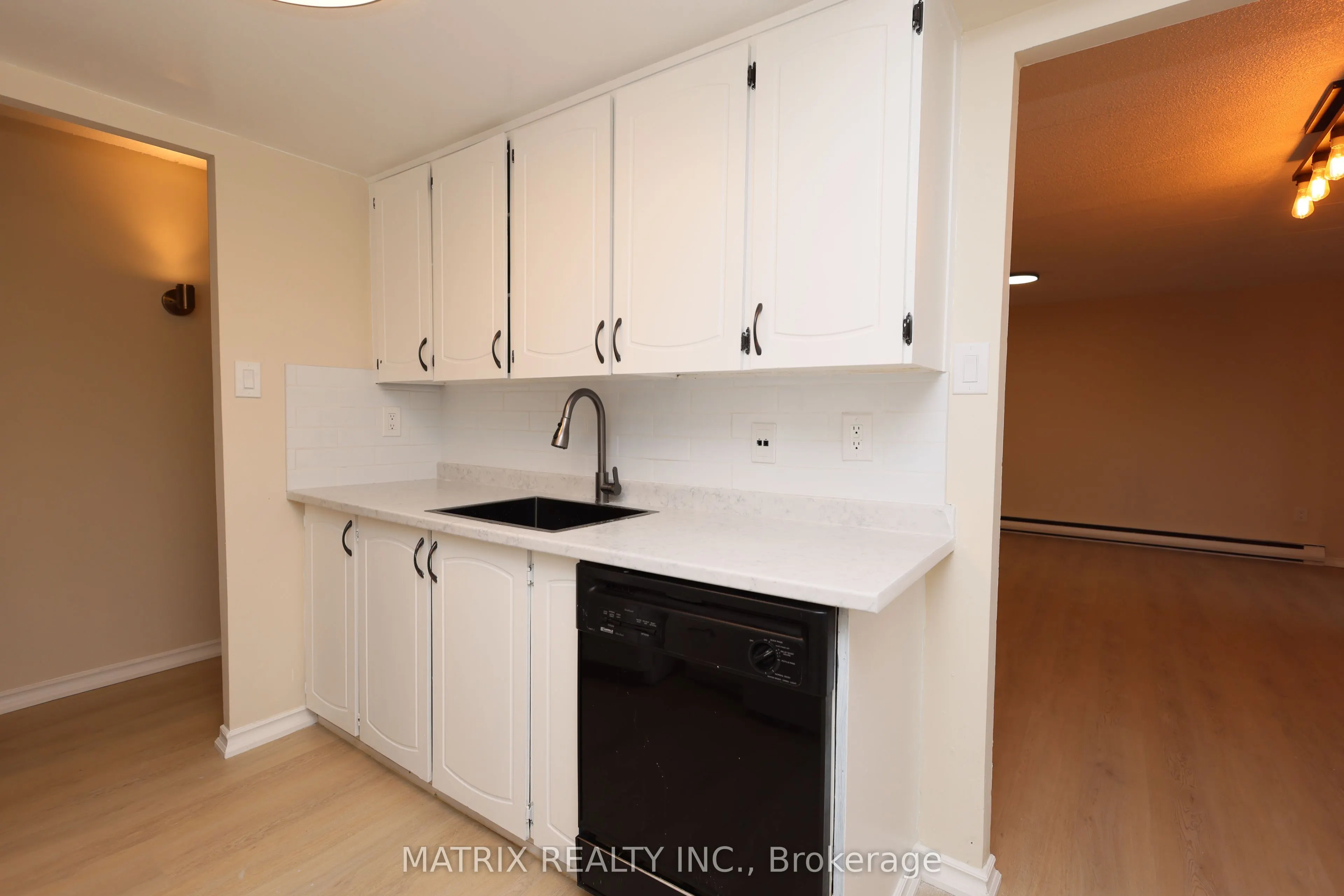 53 Taunton Road E #81
