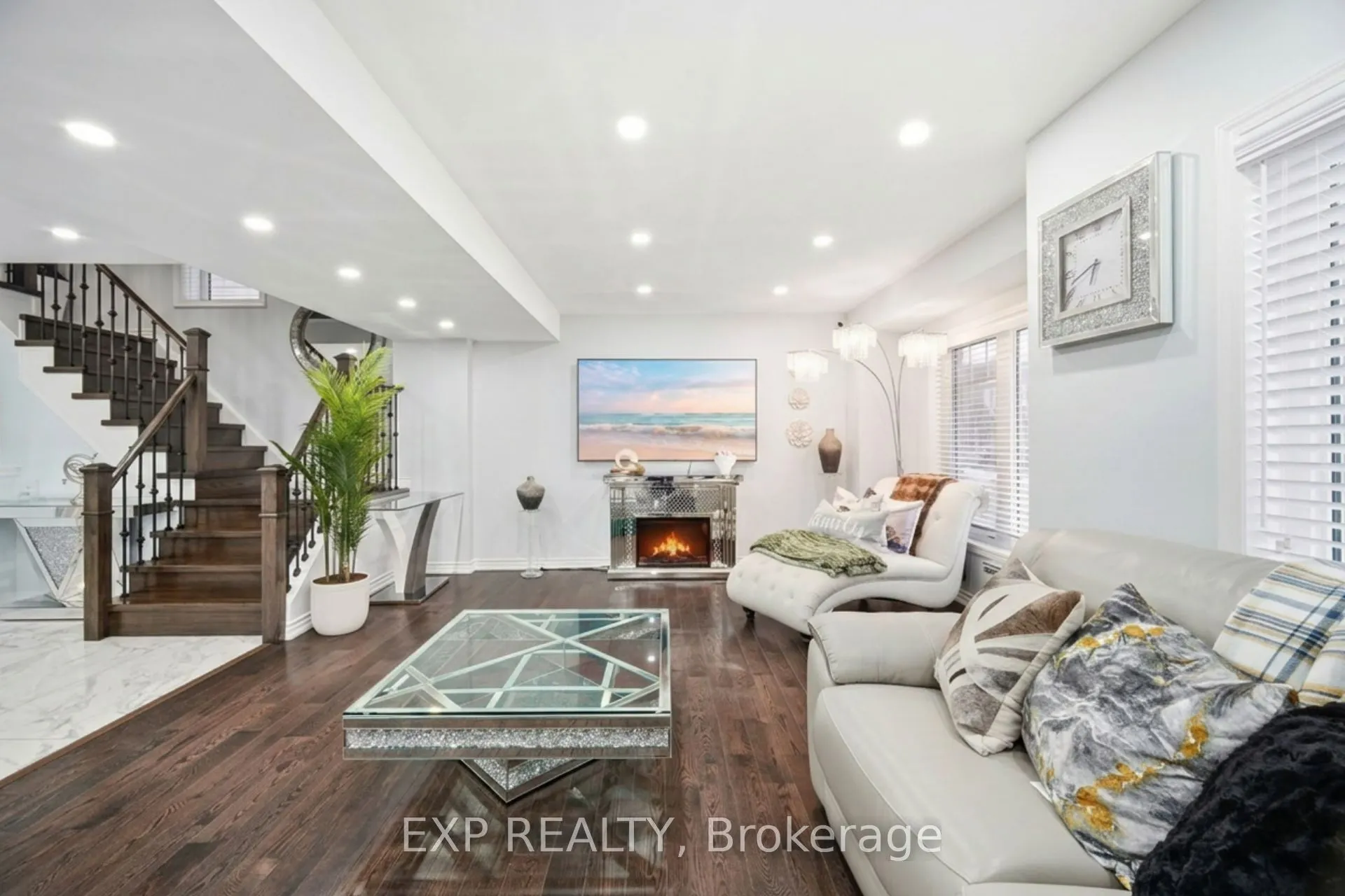 2 Camilleri Road