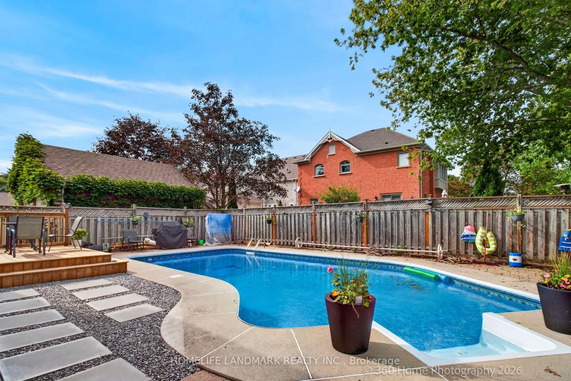 42 Blackfriar Avenue