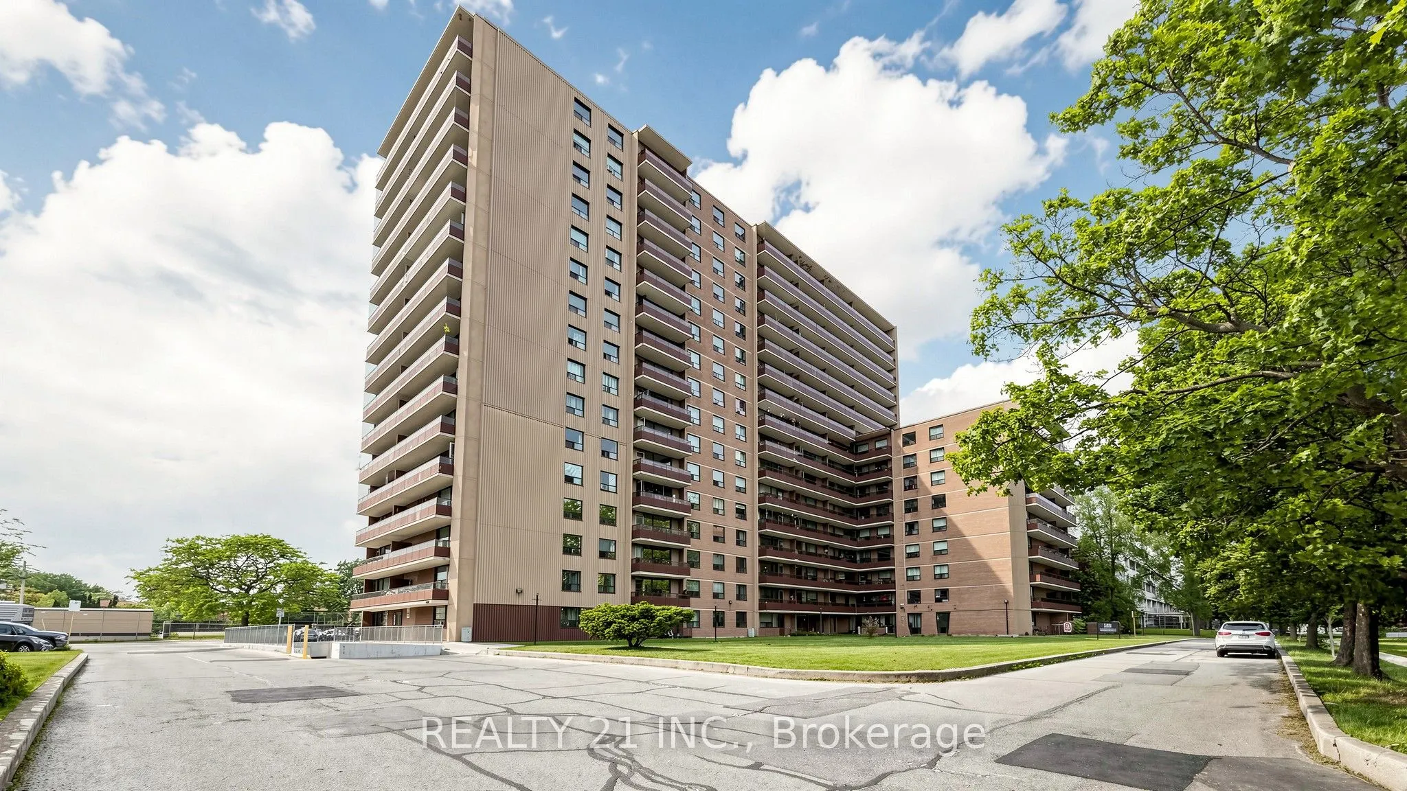 180 Markham Road #819