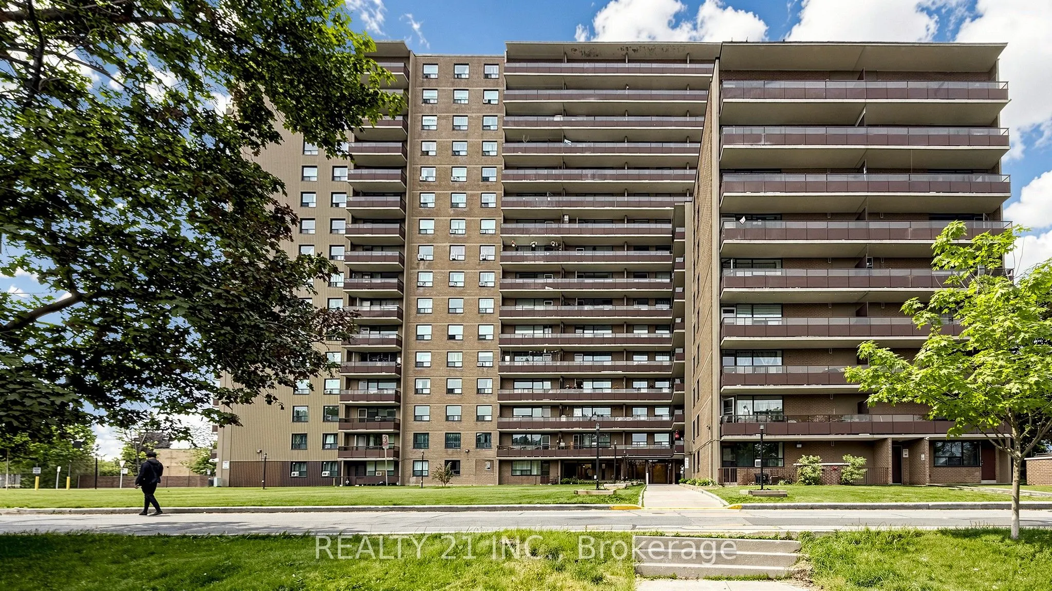 180 Markham Road #819