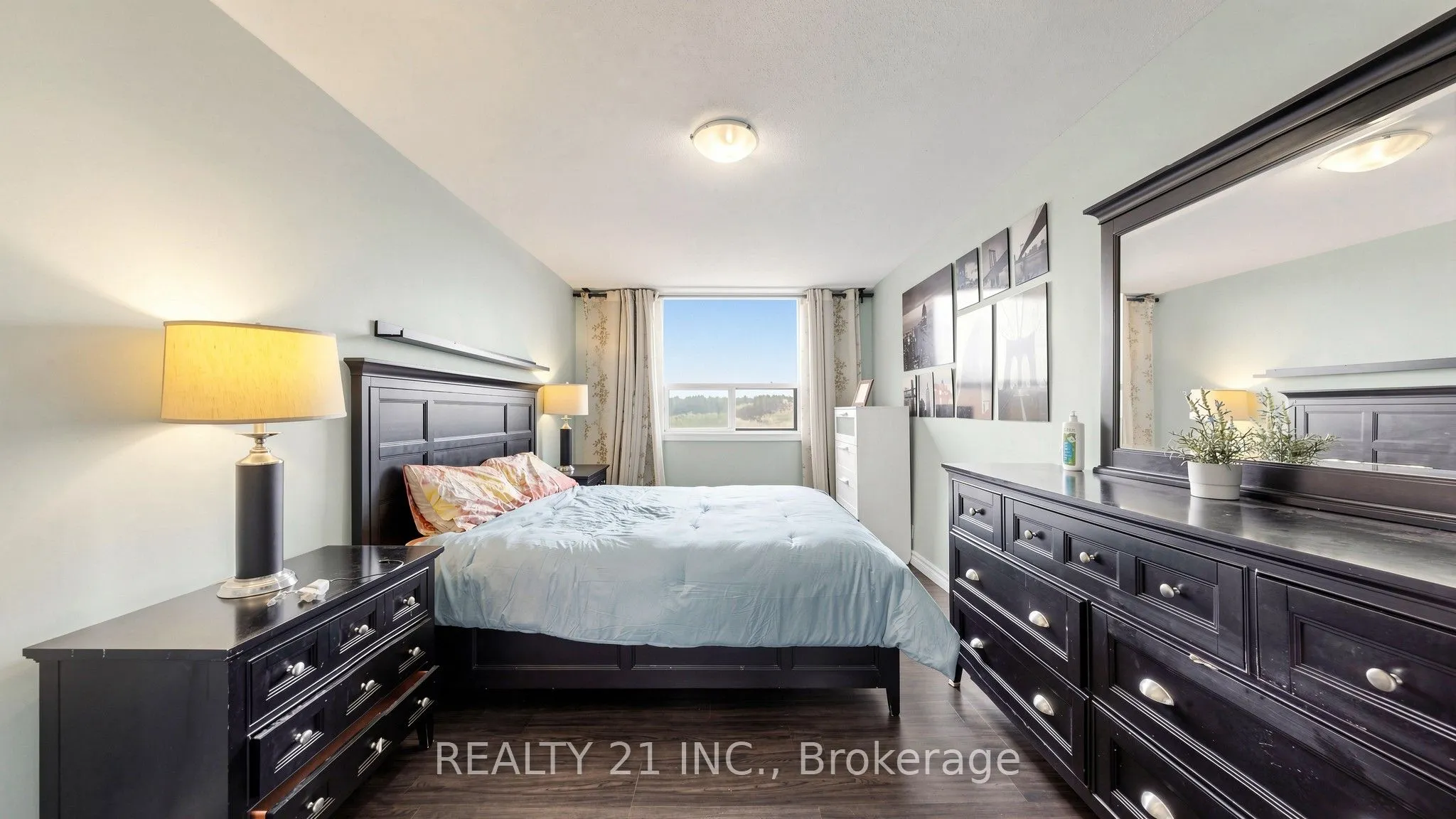 180 Markham Road #819