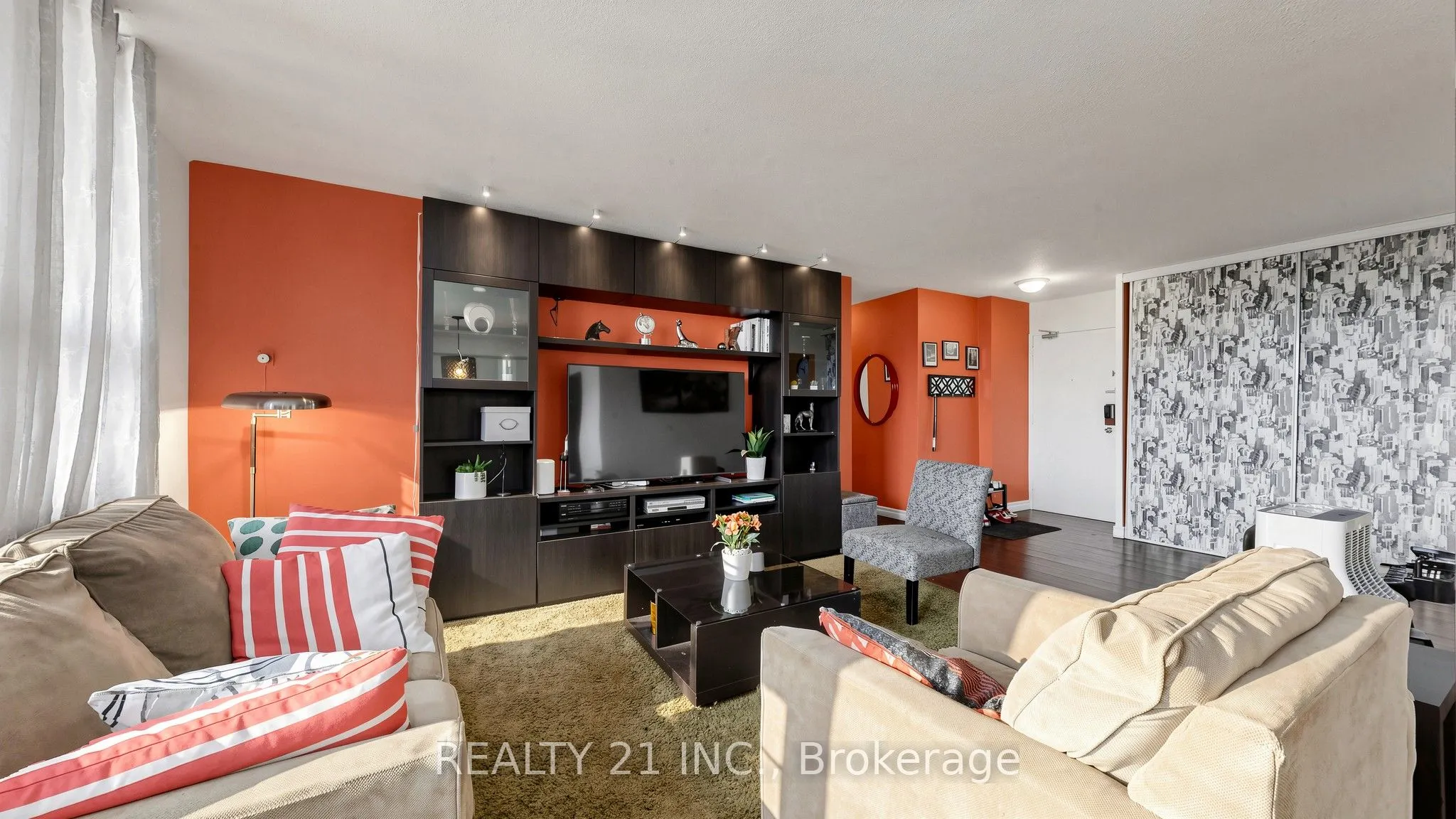 180 Markham Road #819