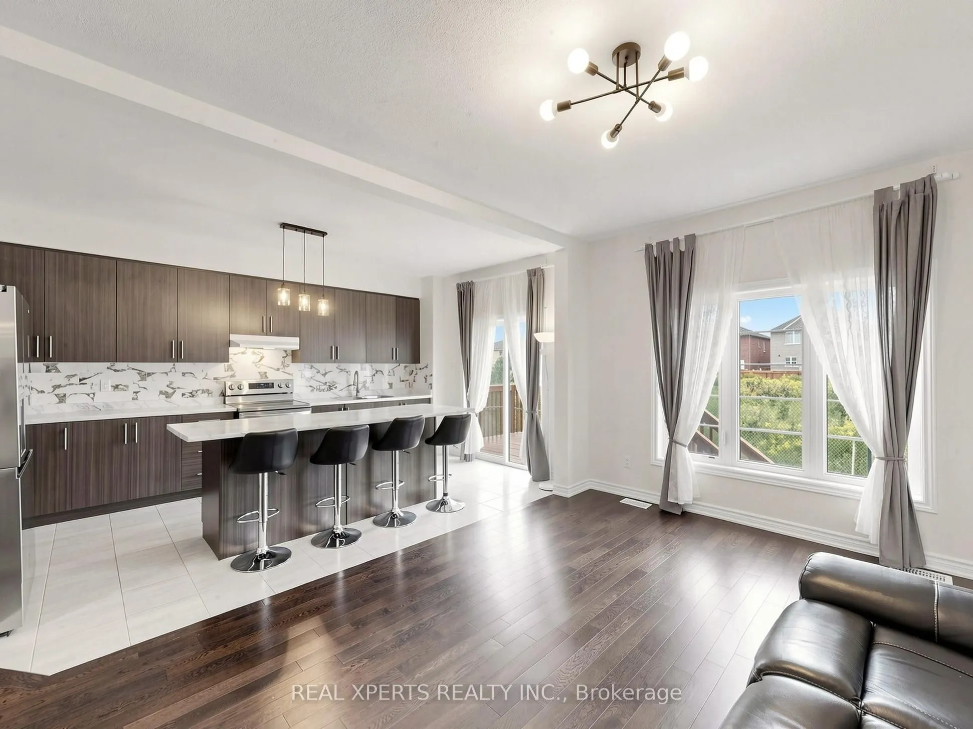 1129 Cameo Street