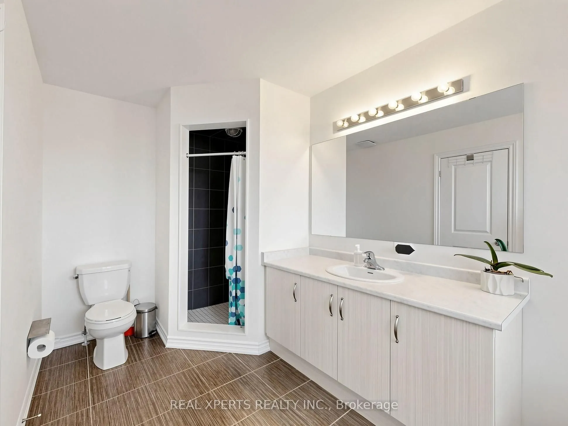 1129 Cameo Street