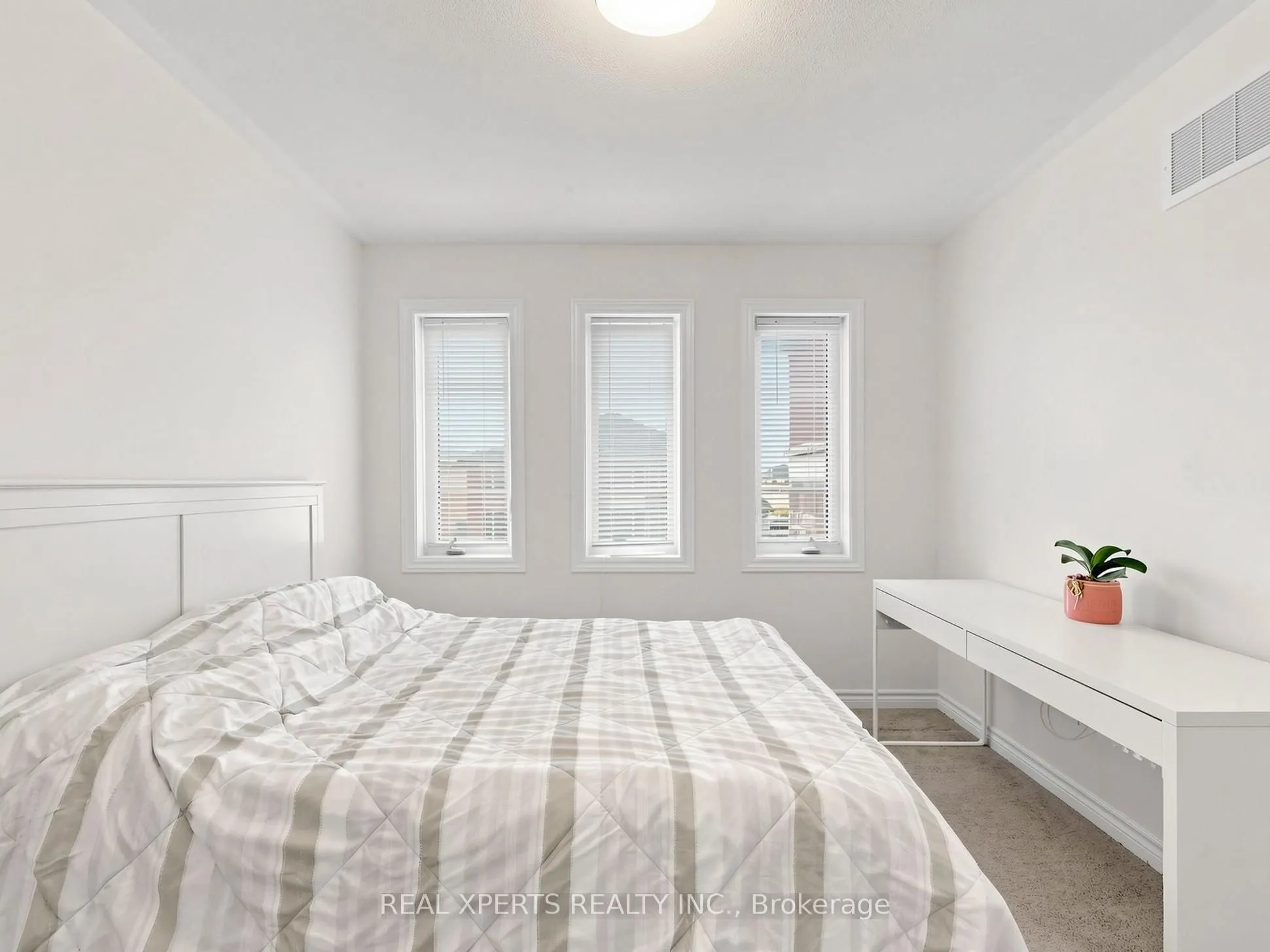 1129 Cameo Street