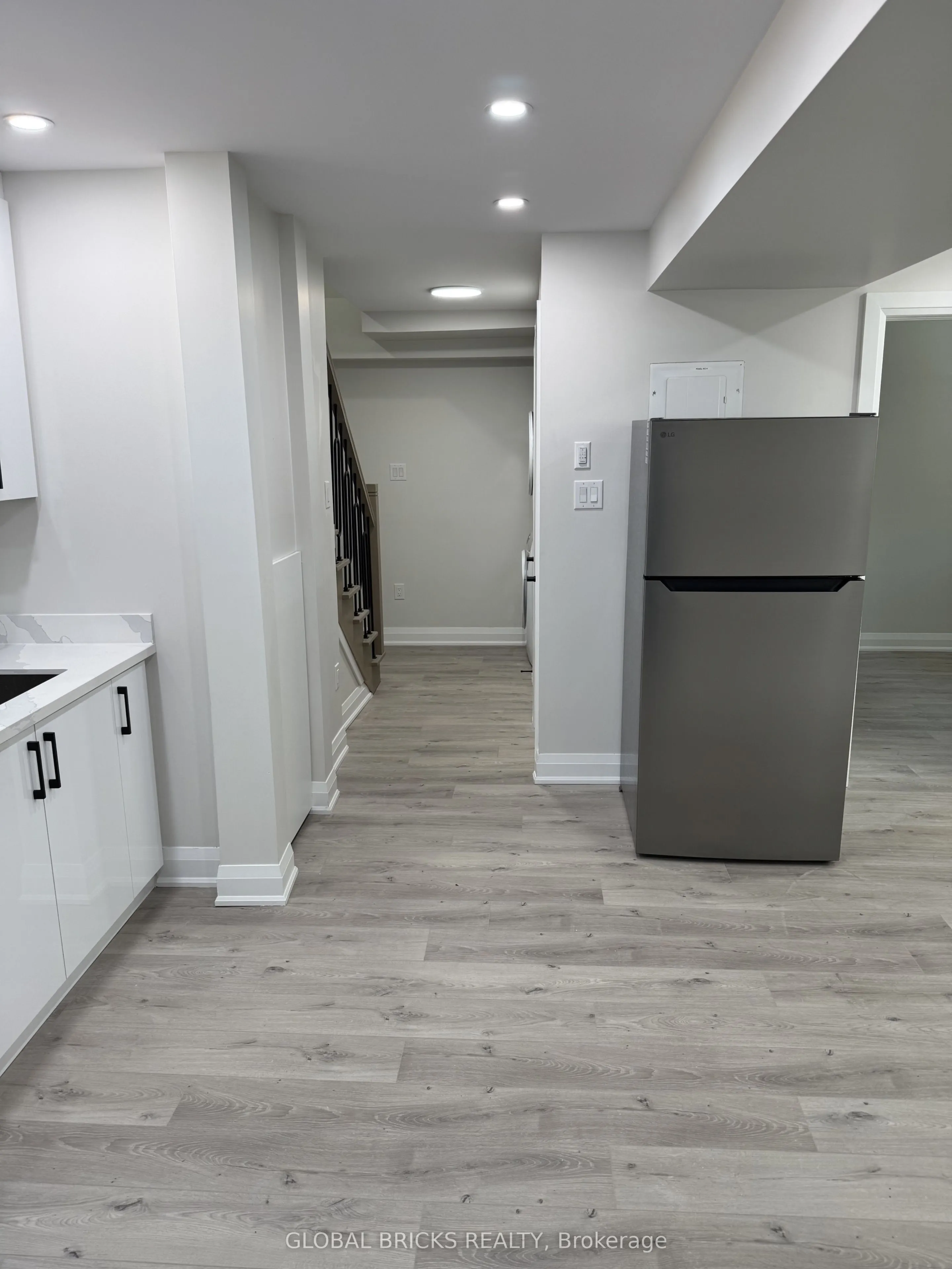 101 Minerva Avenue #Unit 3- Lower