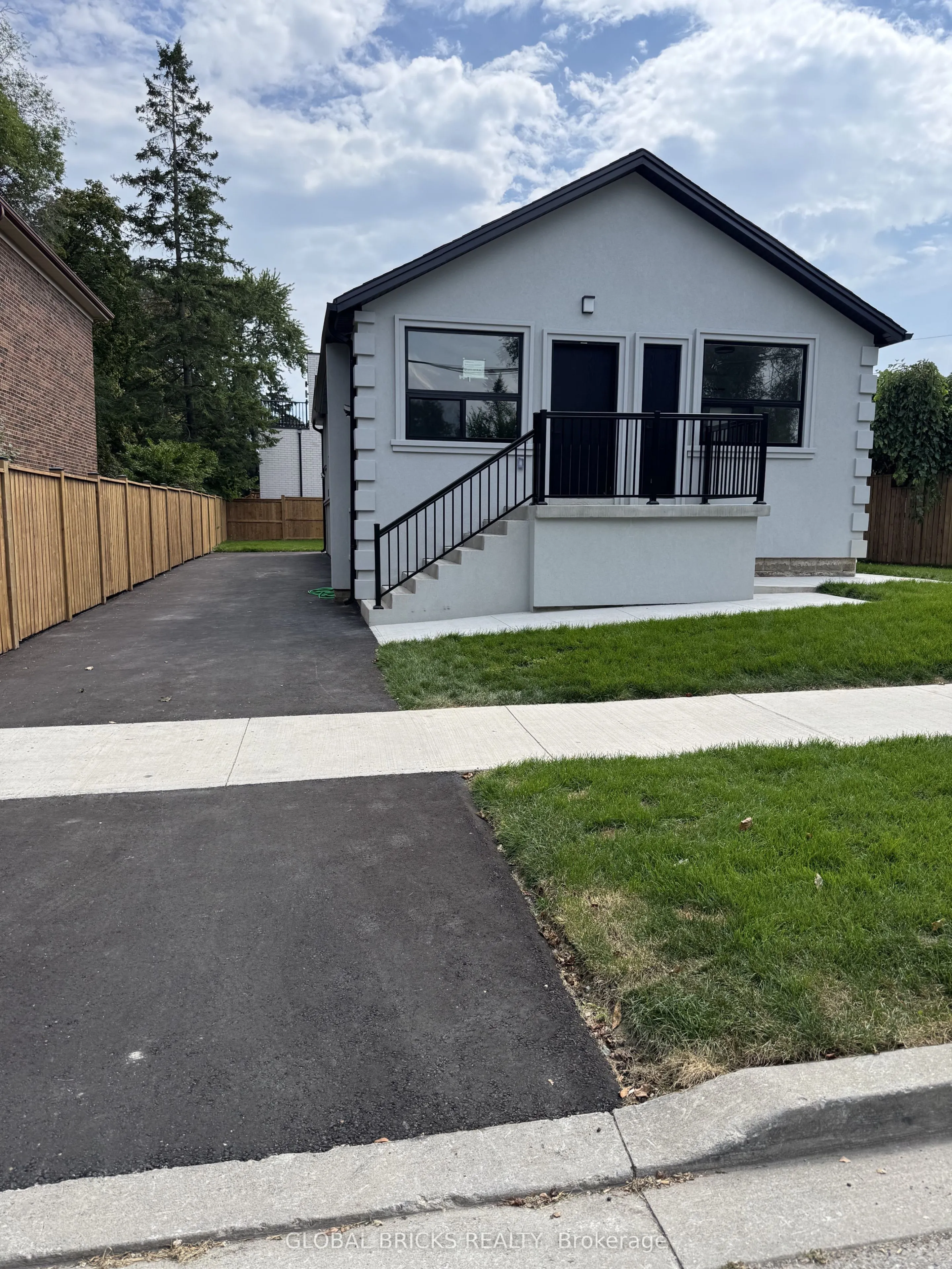 101 Minerva Avenue #Unit 3- Lower