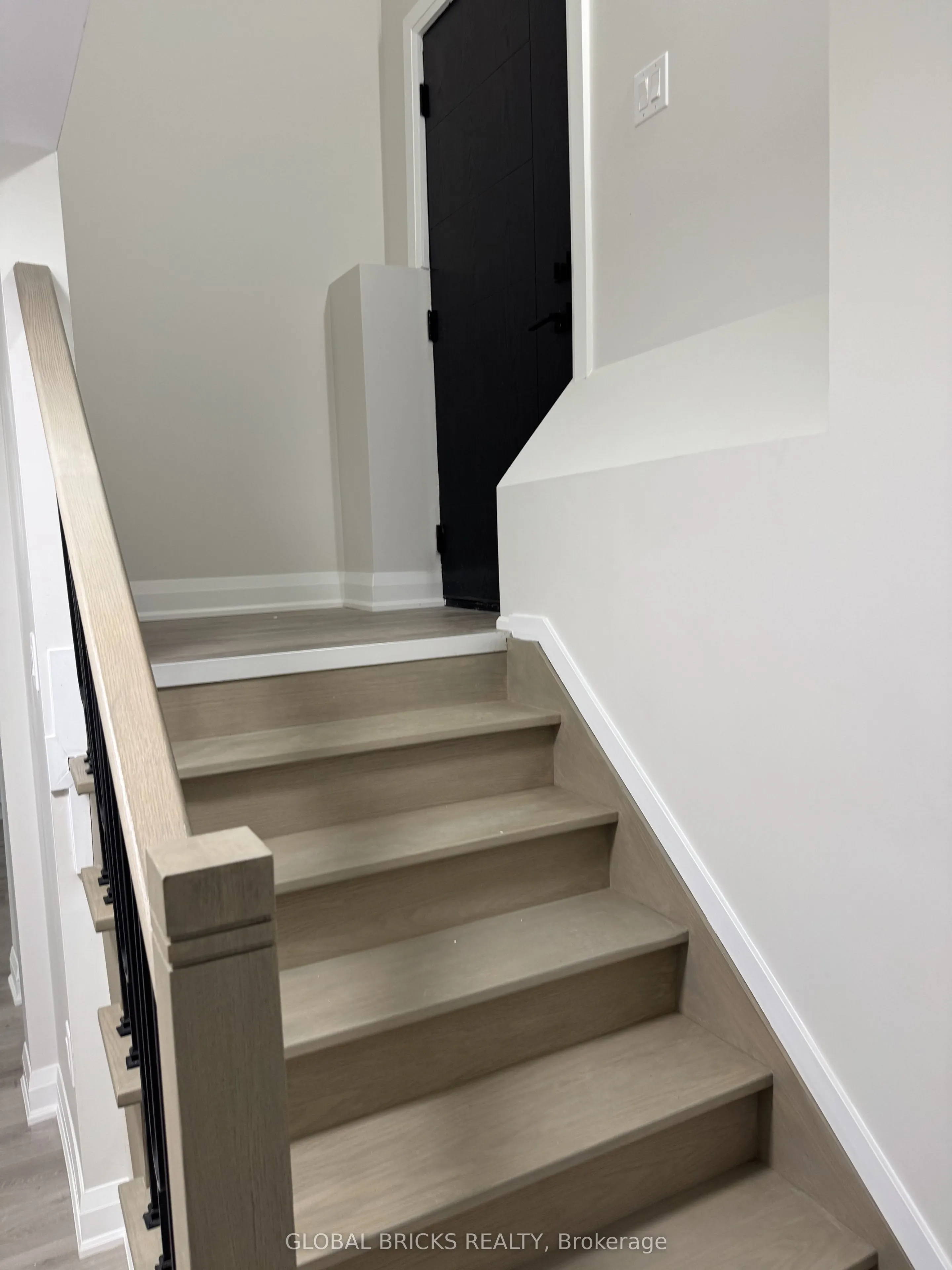 101 Minerva Avenue #Unit 3- Lower