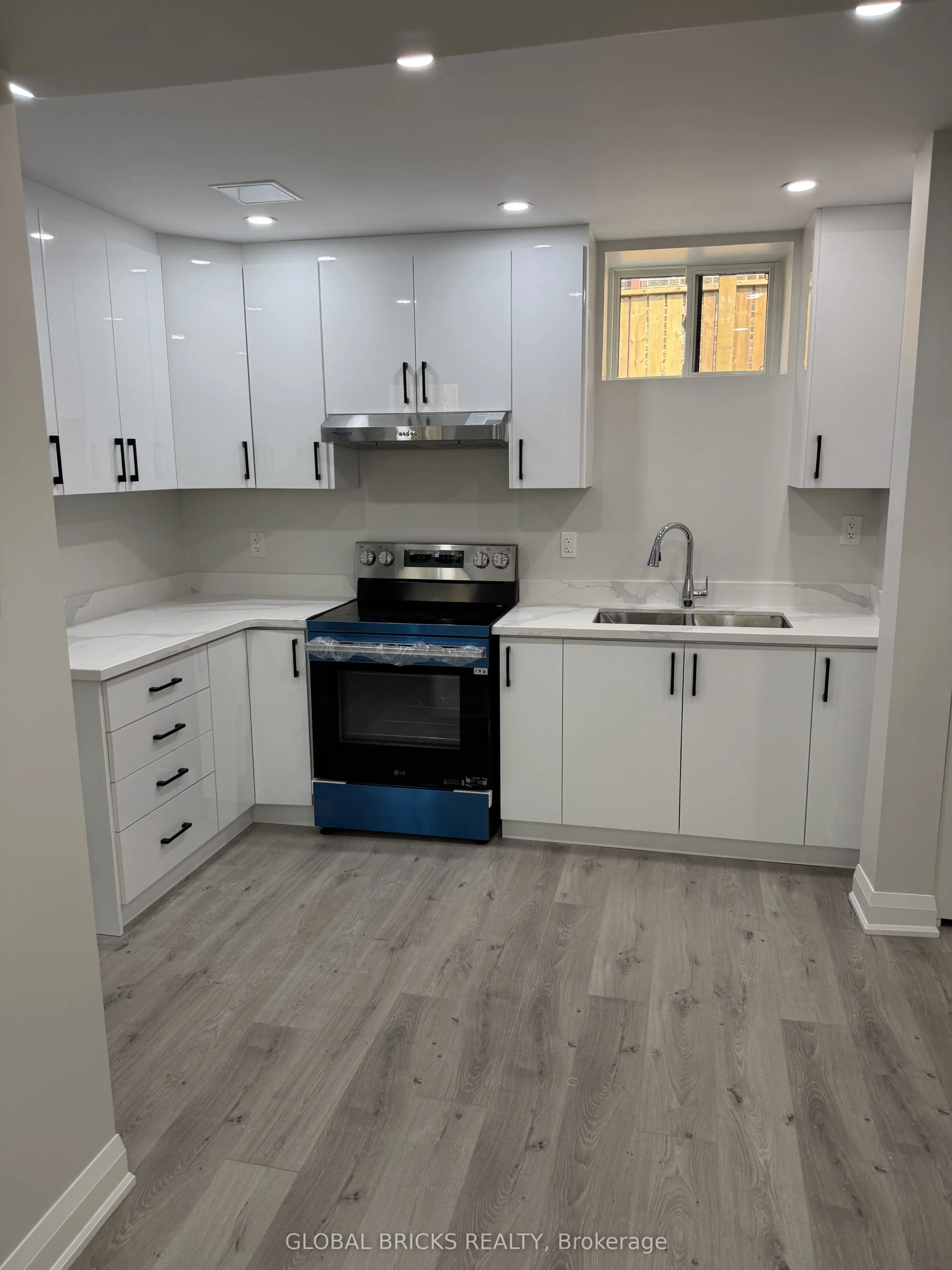 101 Minerva Avenue #Unit 3- Lower