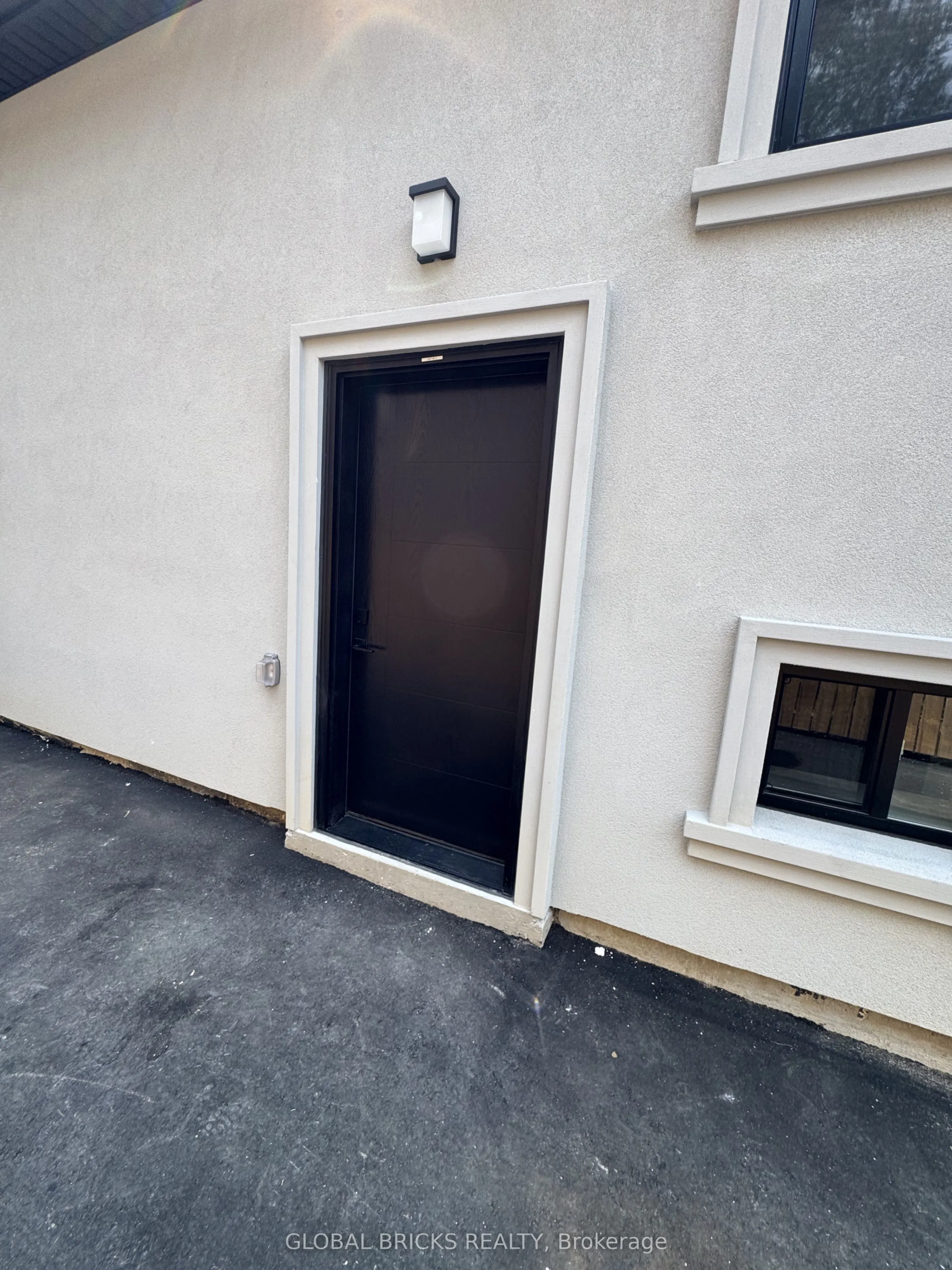 101 Minerva Avenue #Unit 3- Lower
