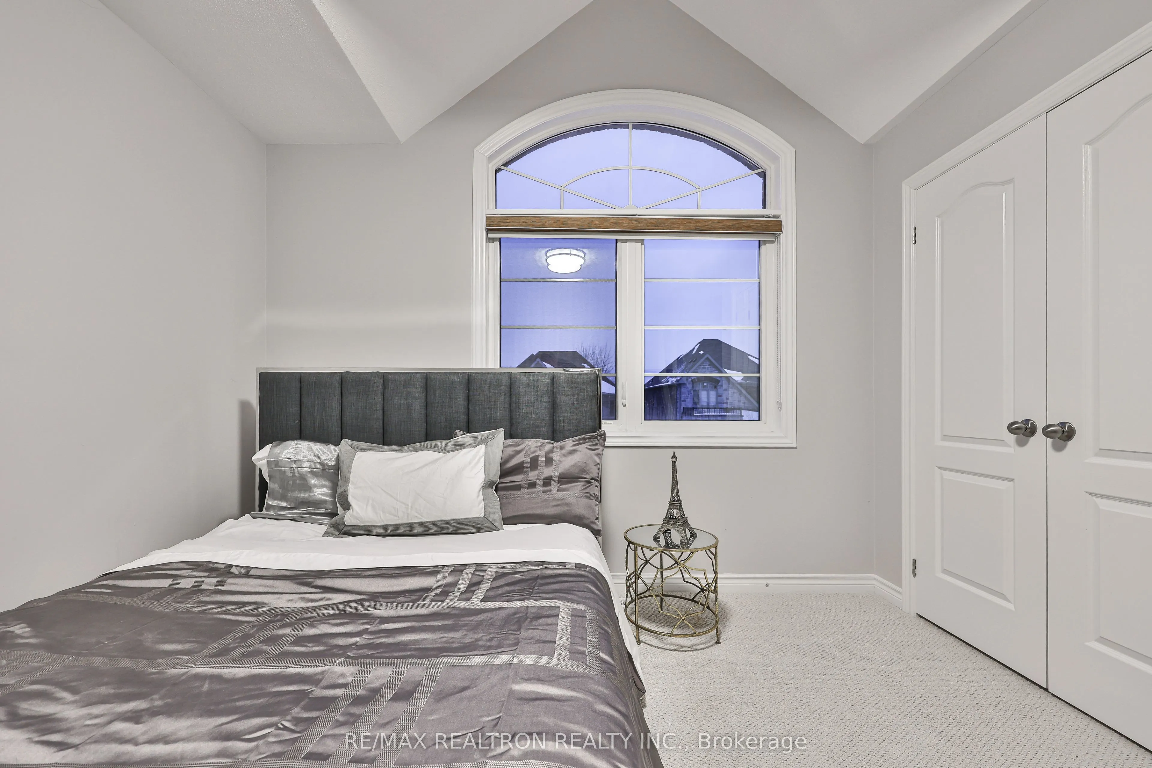 30 Terry Crescent