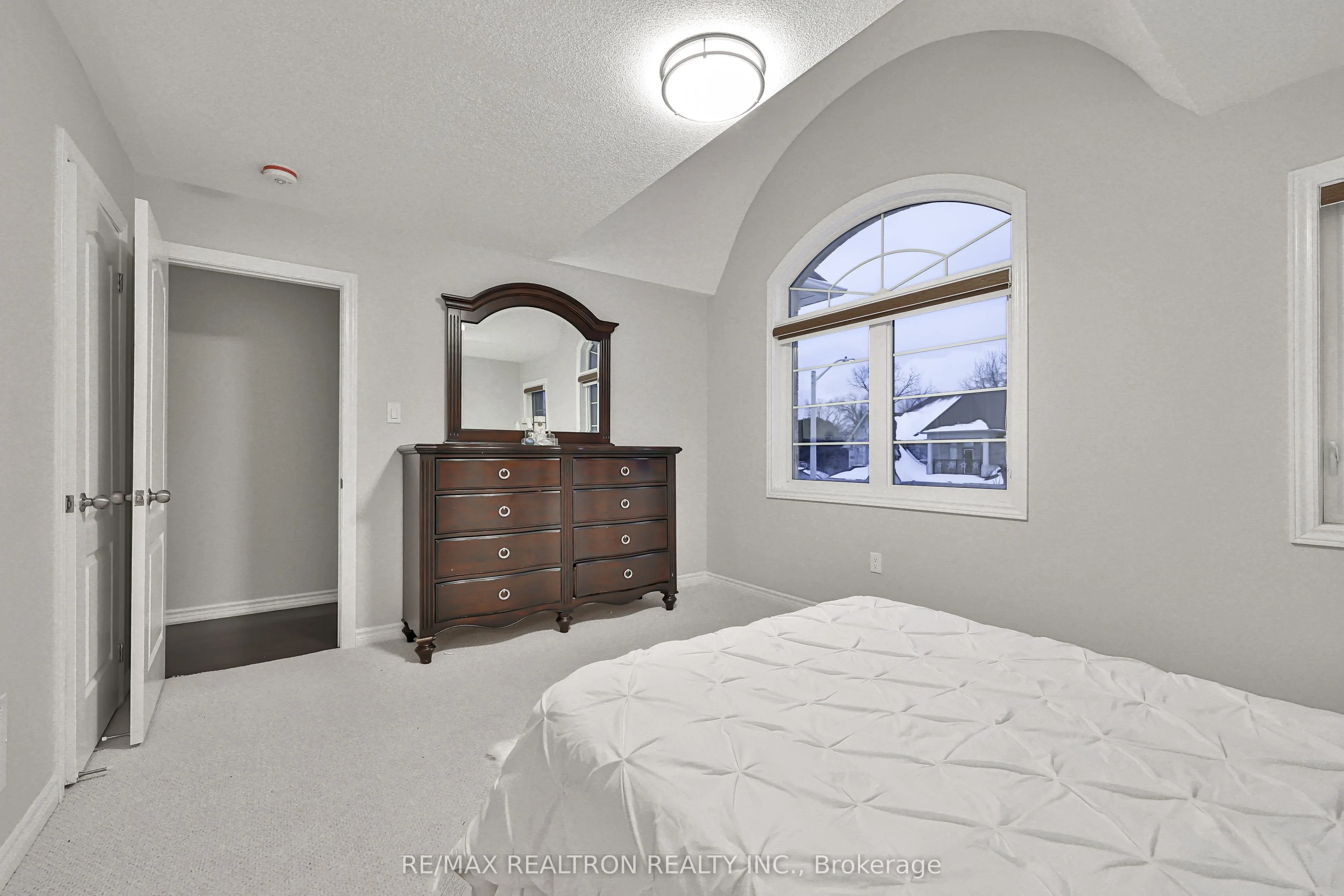 30 Terry Crescent