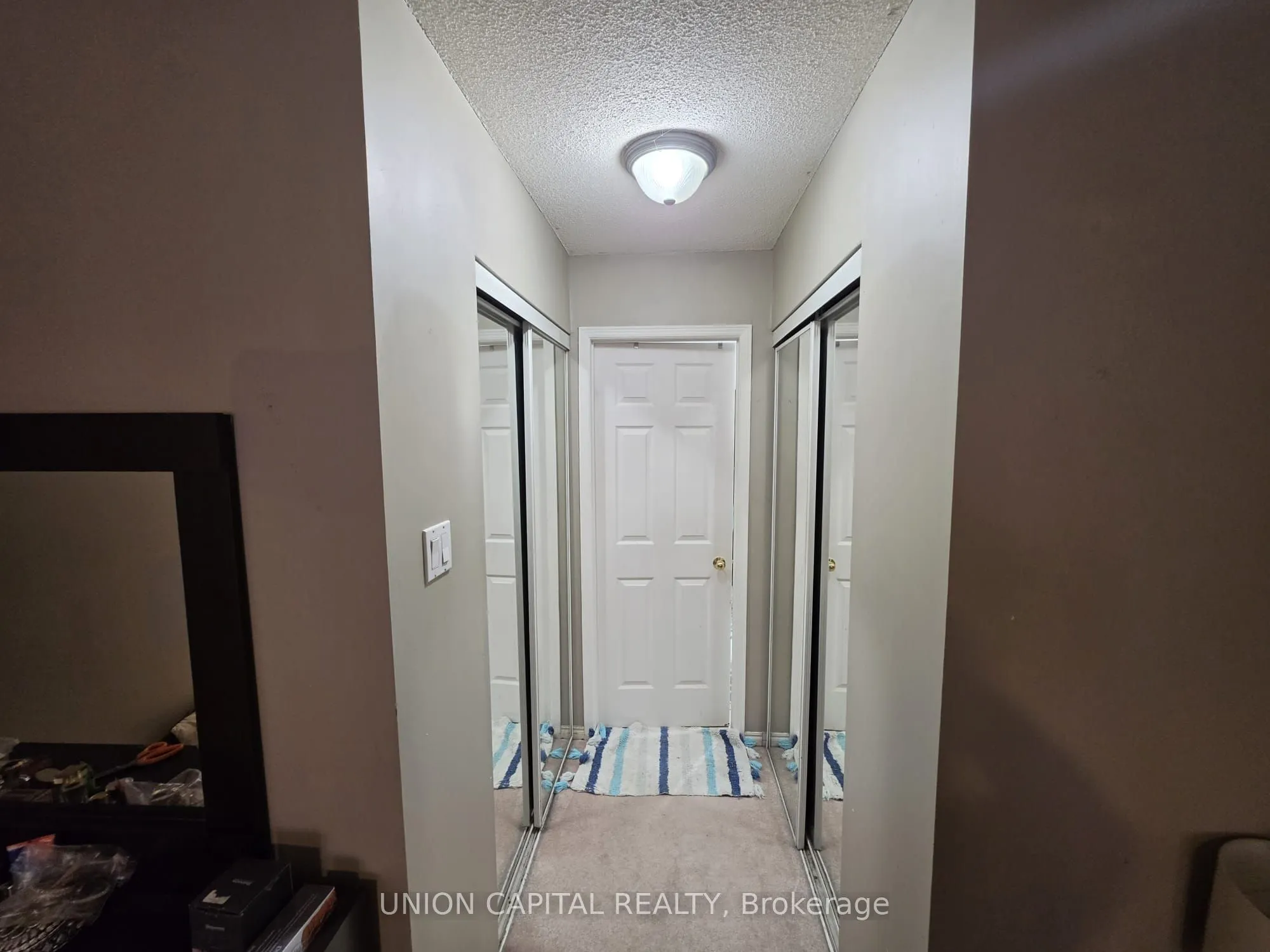 2363 Strathmore Crescent